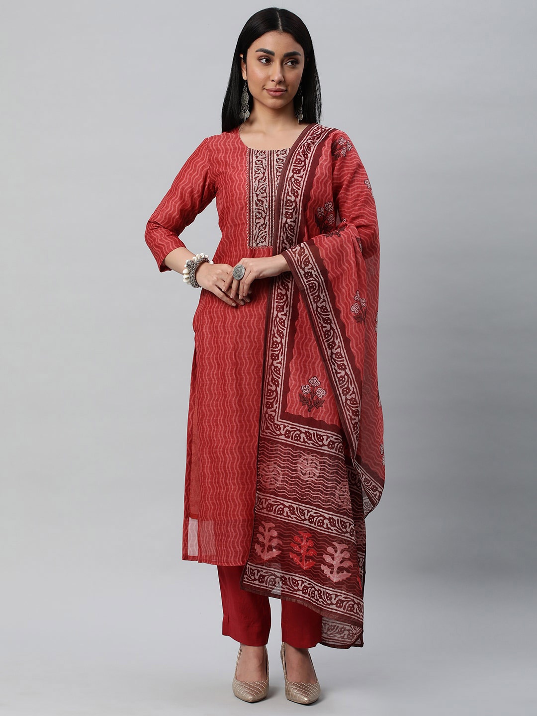 

KAMI KUBI Abstract Printed Mirror Work Unstitched Dress Material, Maroon