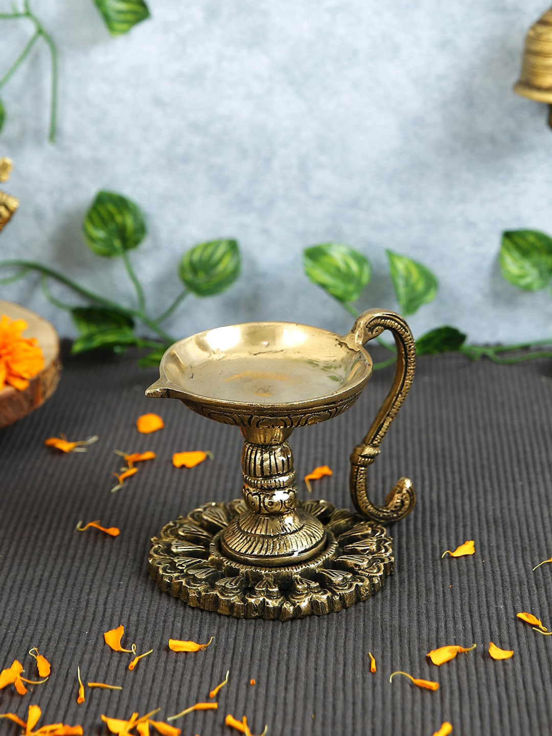 

Imli Street Gold Toned Brass Aarti Ring Diya