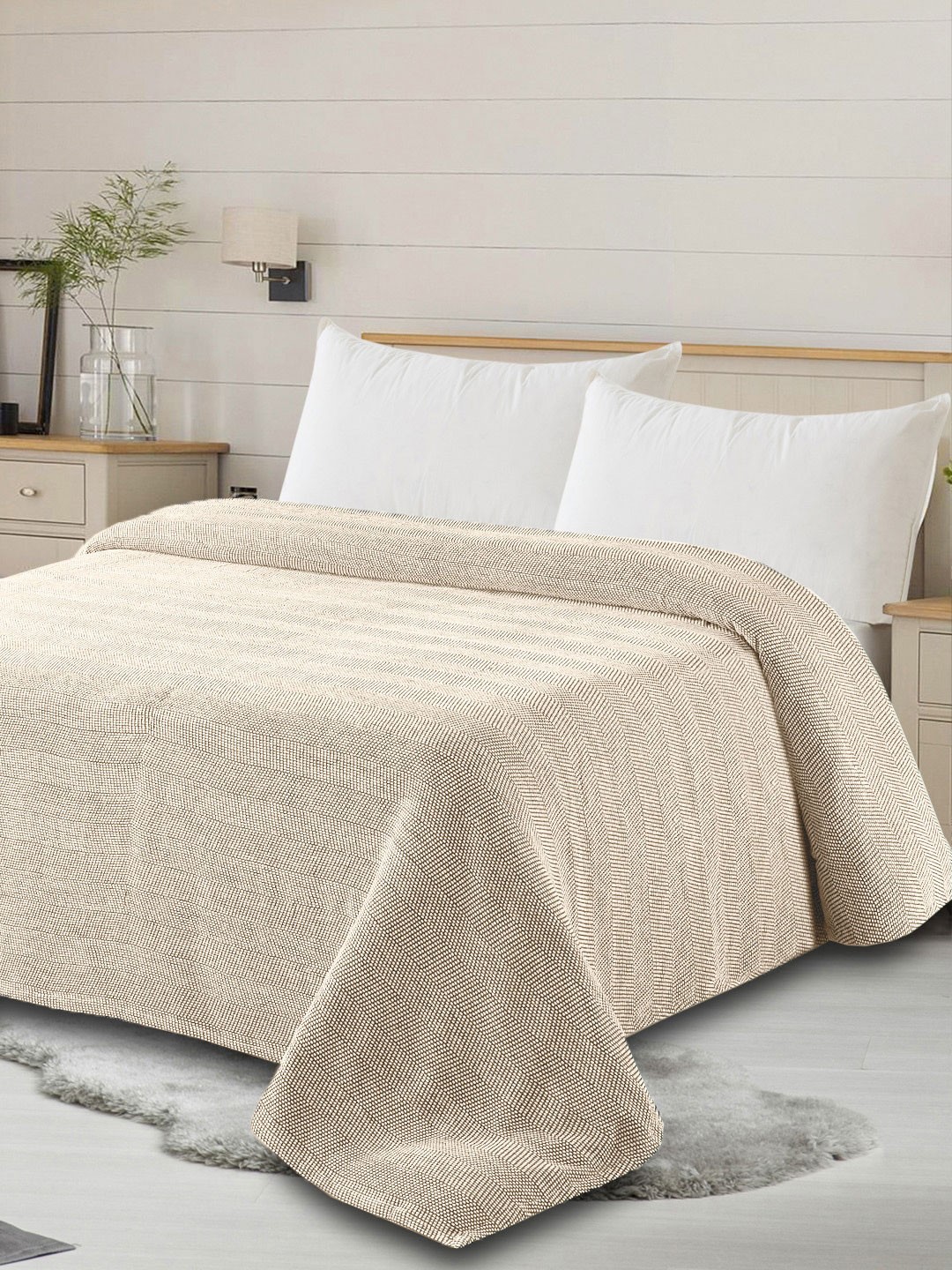 

AVI Living Beige & White Geometric Cotton AC Room 350 GSM Double Bed Blanket