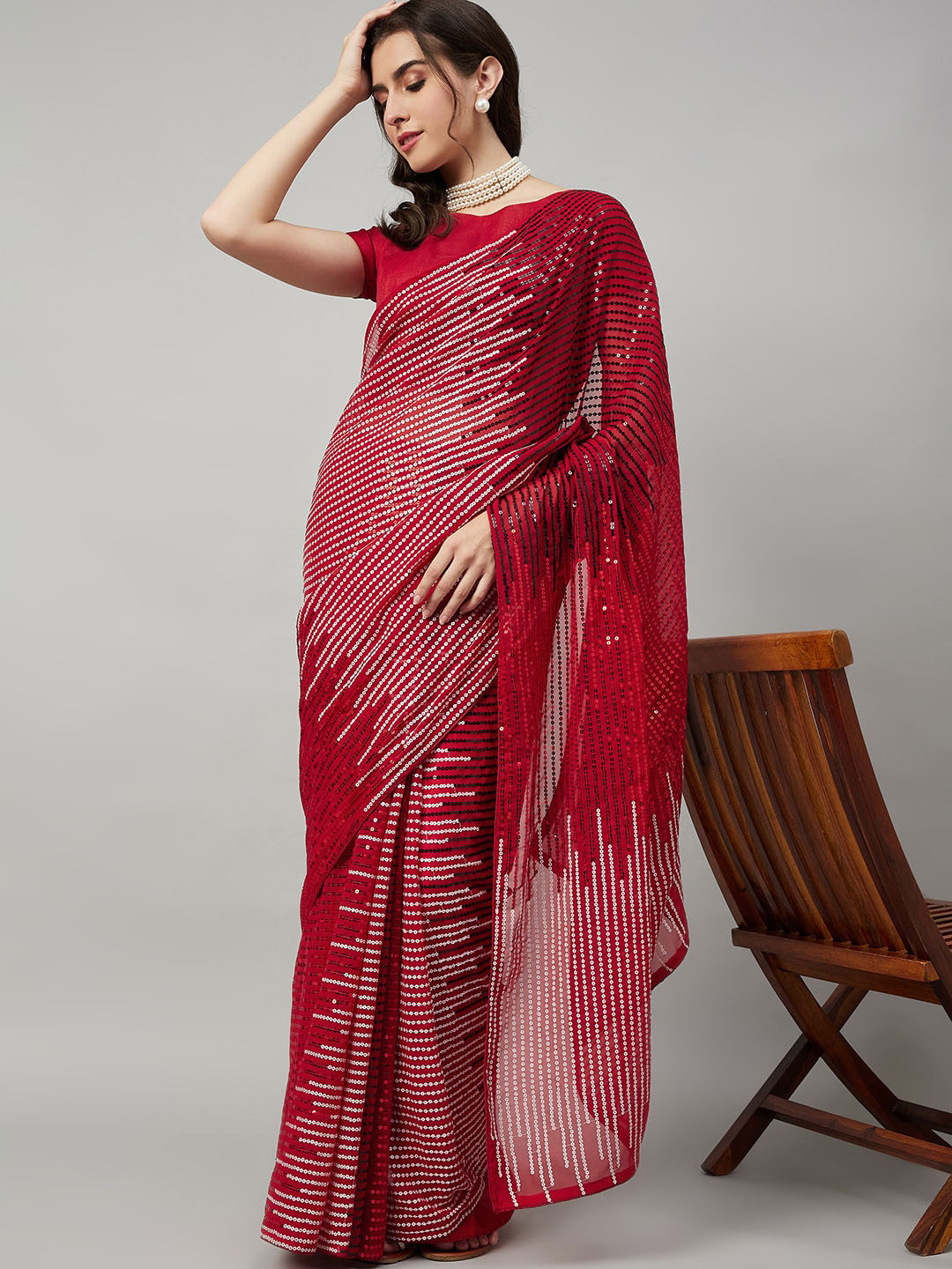 

Mitera Embellished Sequinned Pure Georgette Saree, Red