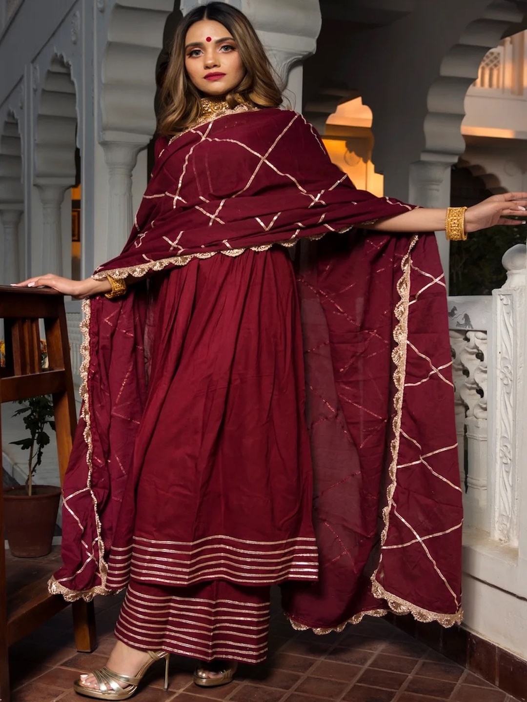 

Pomcha Round Neck Anarkali Pure Cotton Kurta & Skirt With Dupatta, Maroon