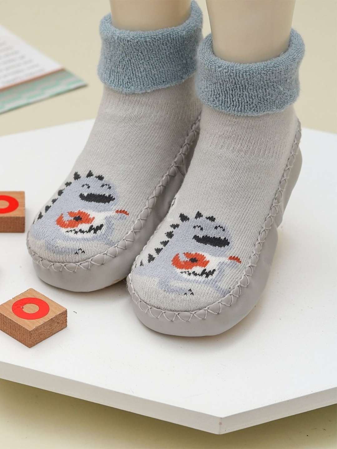 

Yellow Bee Boys Patterned Cotton Ankle-Length Socks, Grey