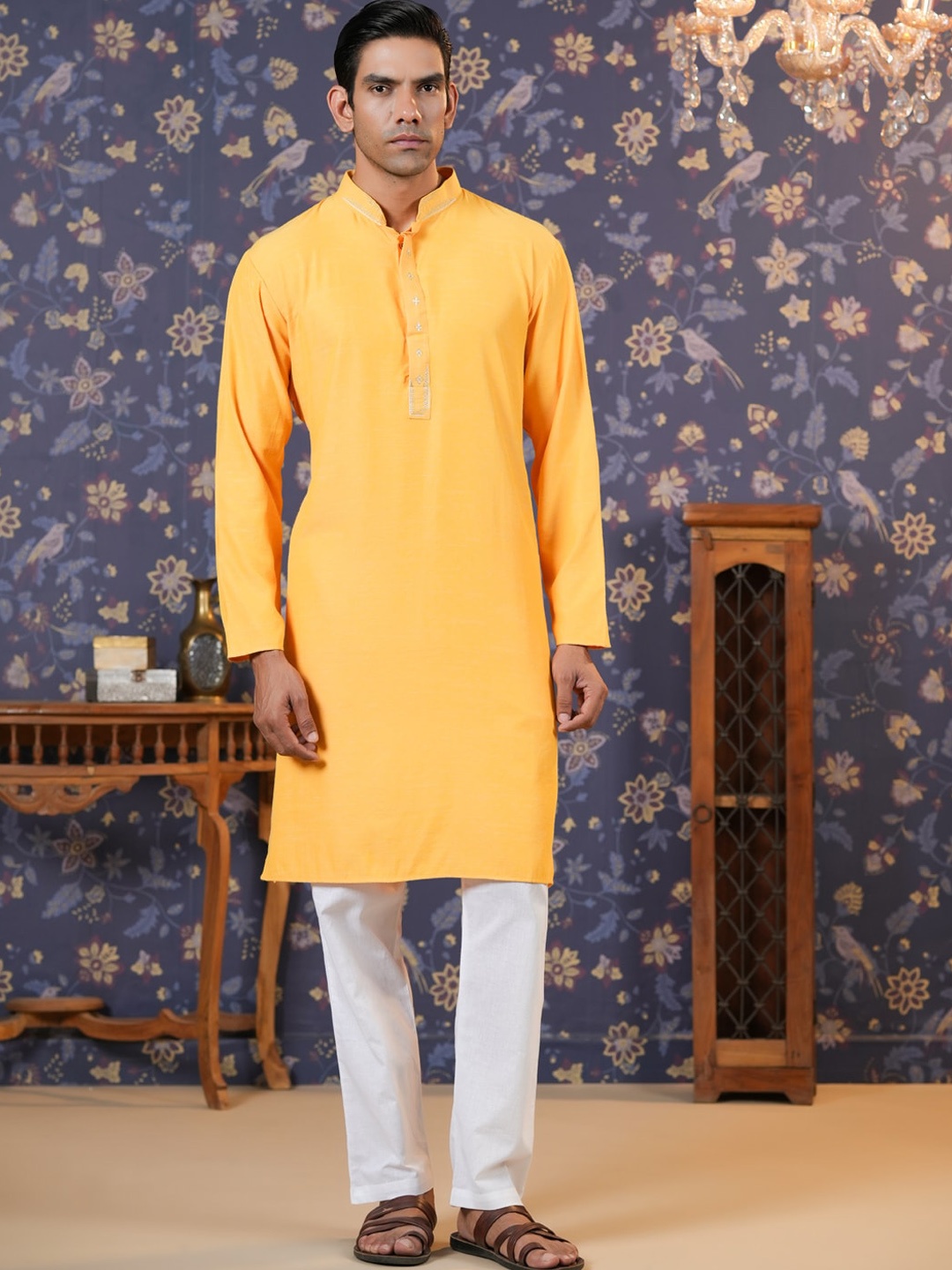 

House of Pataudi Mandarin Collar Straight Kurta, Yellow