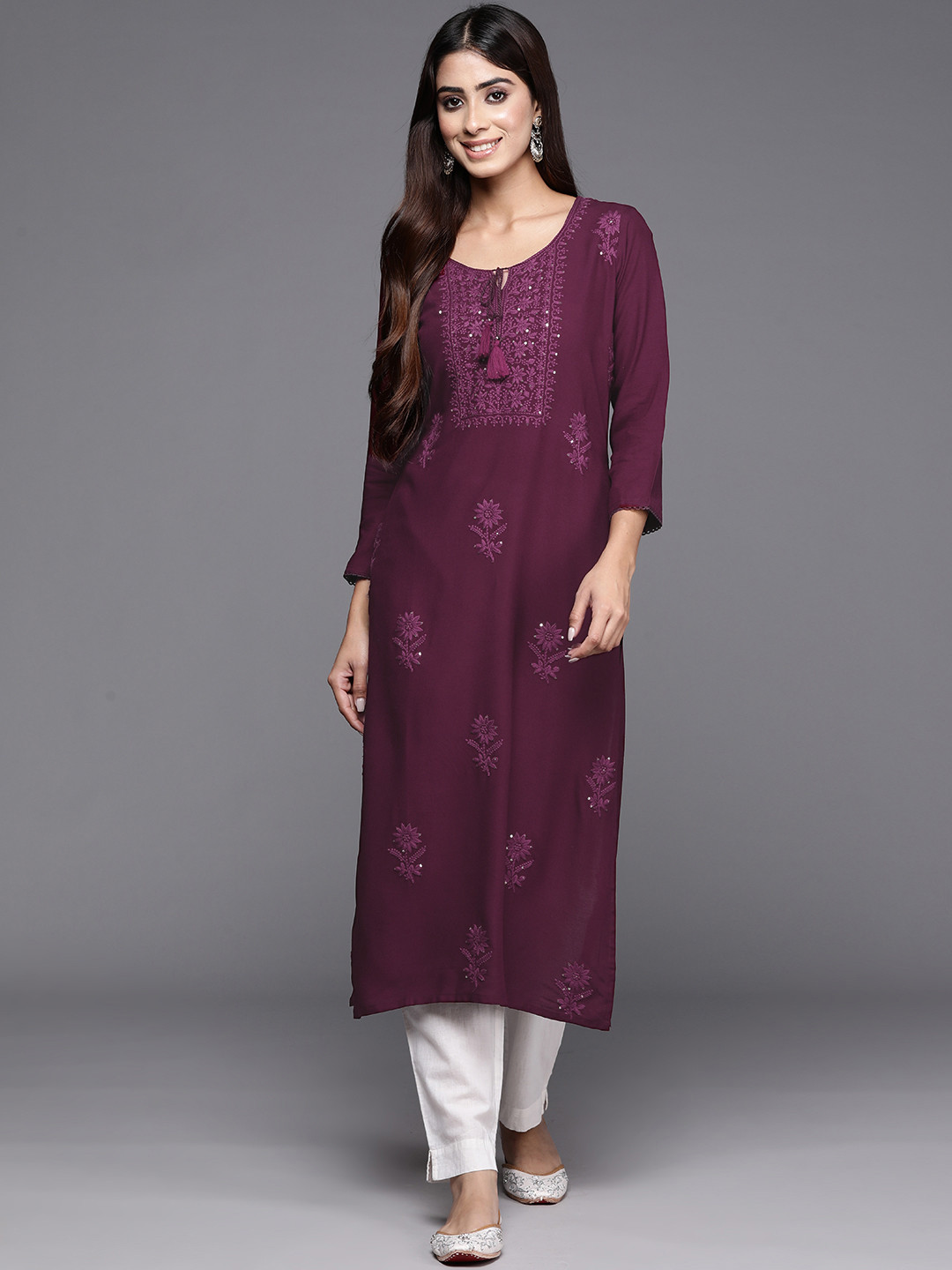 

Libas Women Floral Embroidered Thread Work Kurta, Burgundy