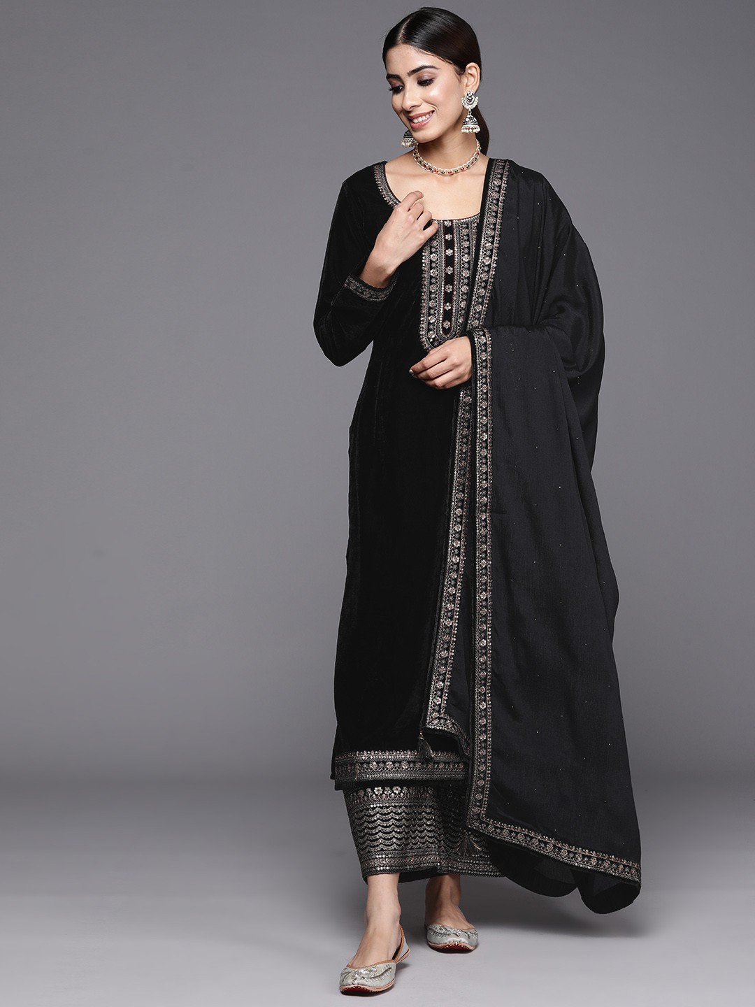 

Libas Women Floral Yoke Design Regular Sequinned Velvet Kurta with Palazzos & With Dupatta, Black