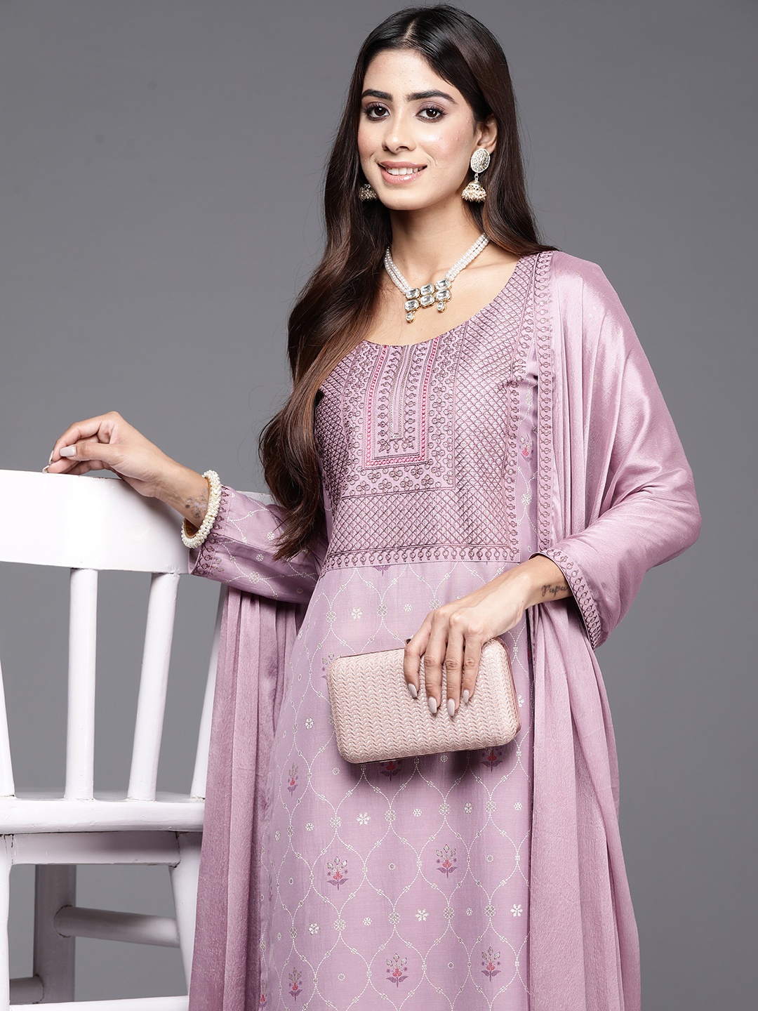

Libas Ethnic Motifs Printed Regular Sequinned Kurta with Trousers & Dupatta, Mauve