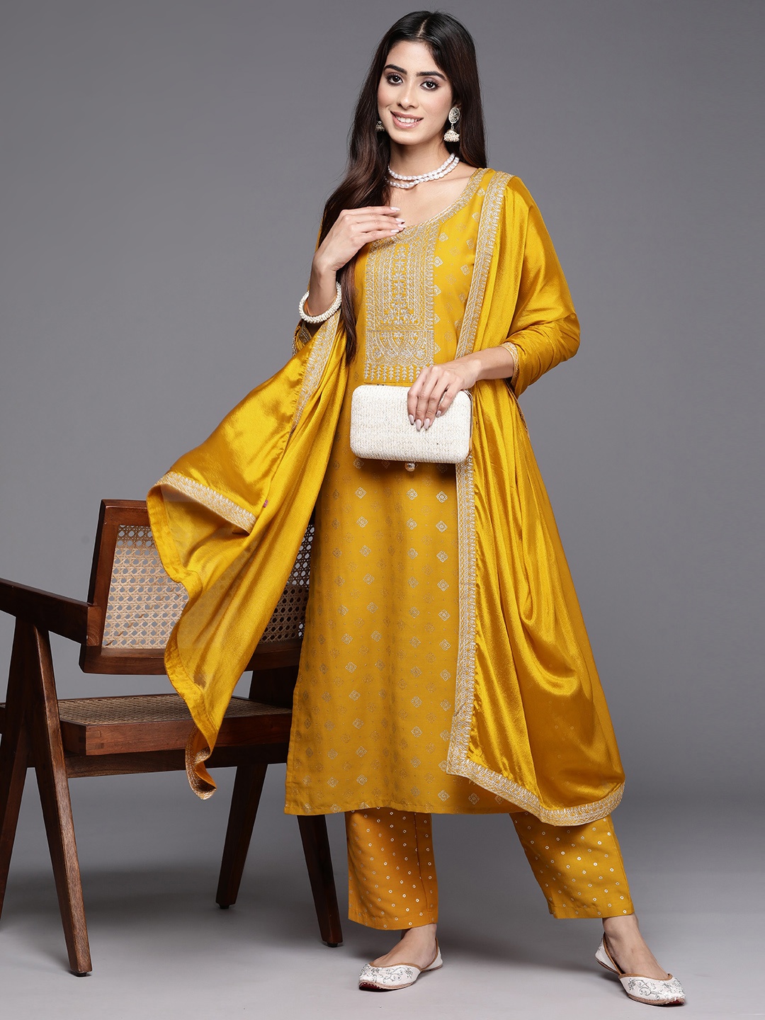 

Libas Ethnic Motifs Zari Regular Kurta with Trousers & Dupatta, Yellow