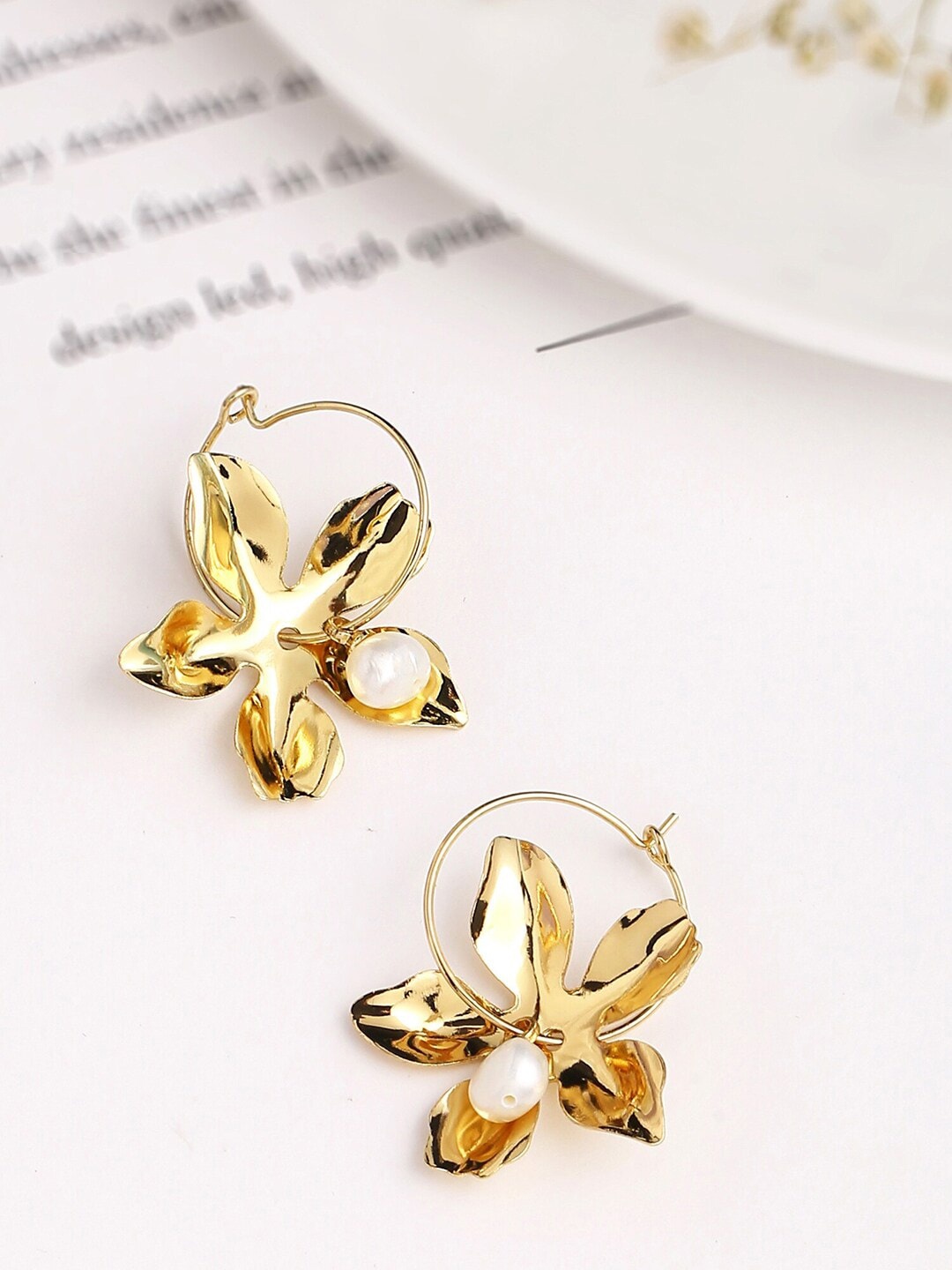 

DressBerry Gold Plated Floral Hoop Earrings