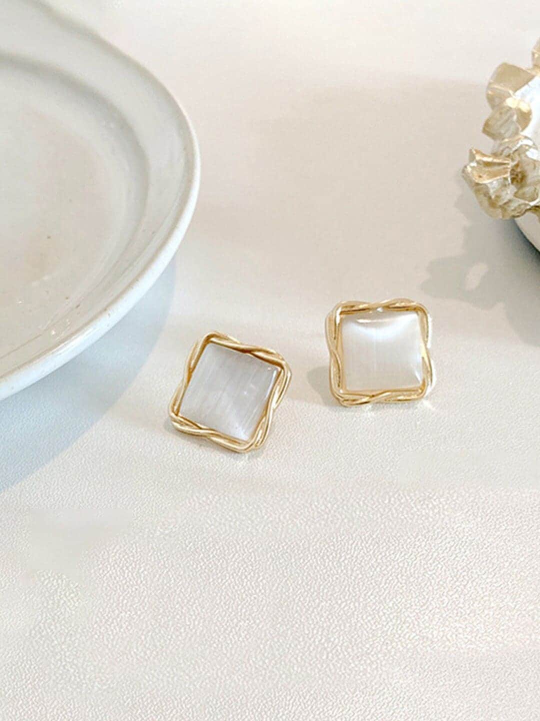 

DressBerry Square Shaped Stud Earrings, Gold