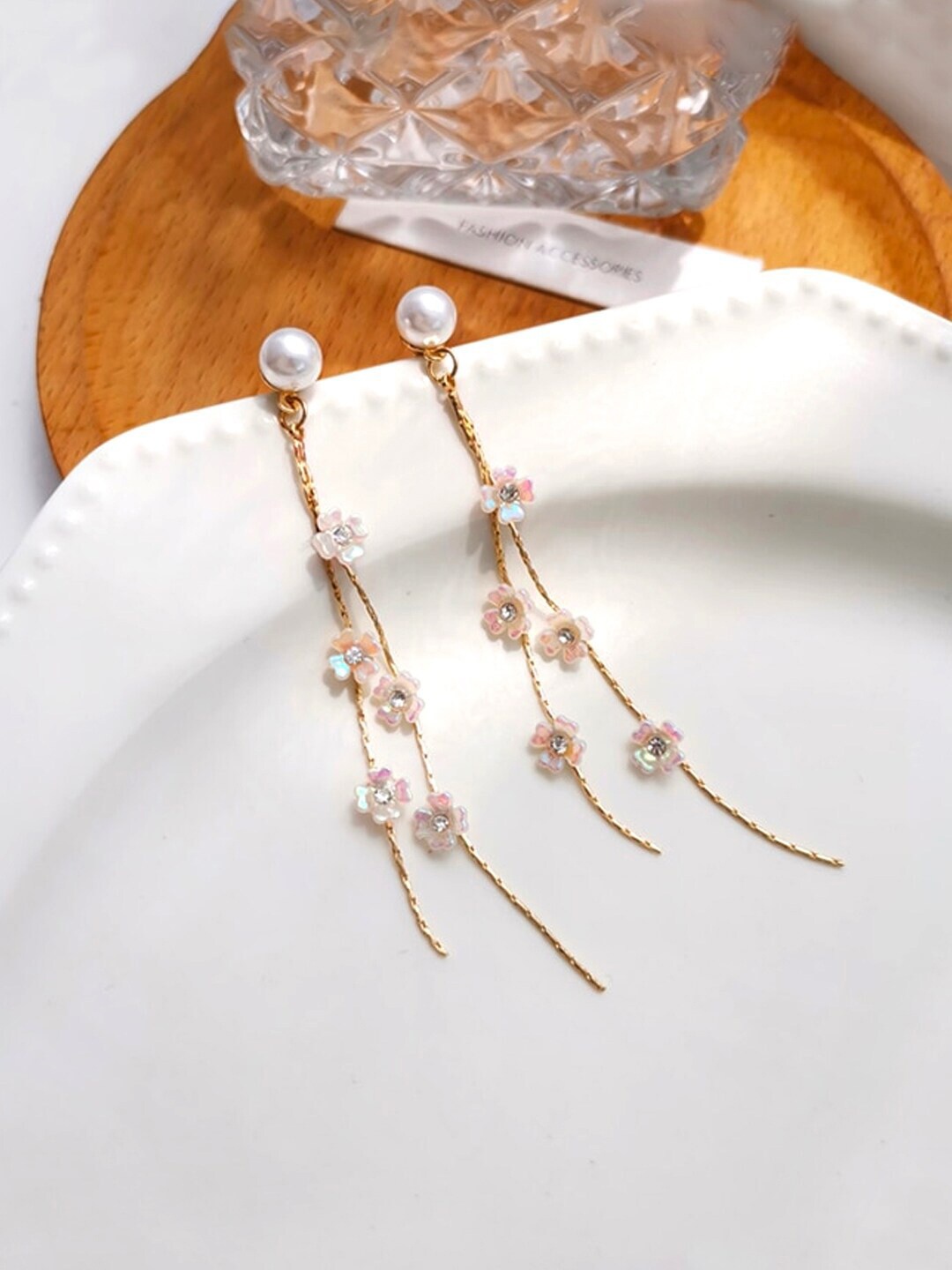 

DressBerry Gold Toned Gold-Plated Contemporary Drop Earrings