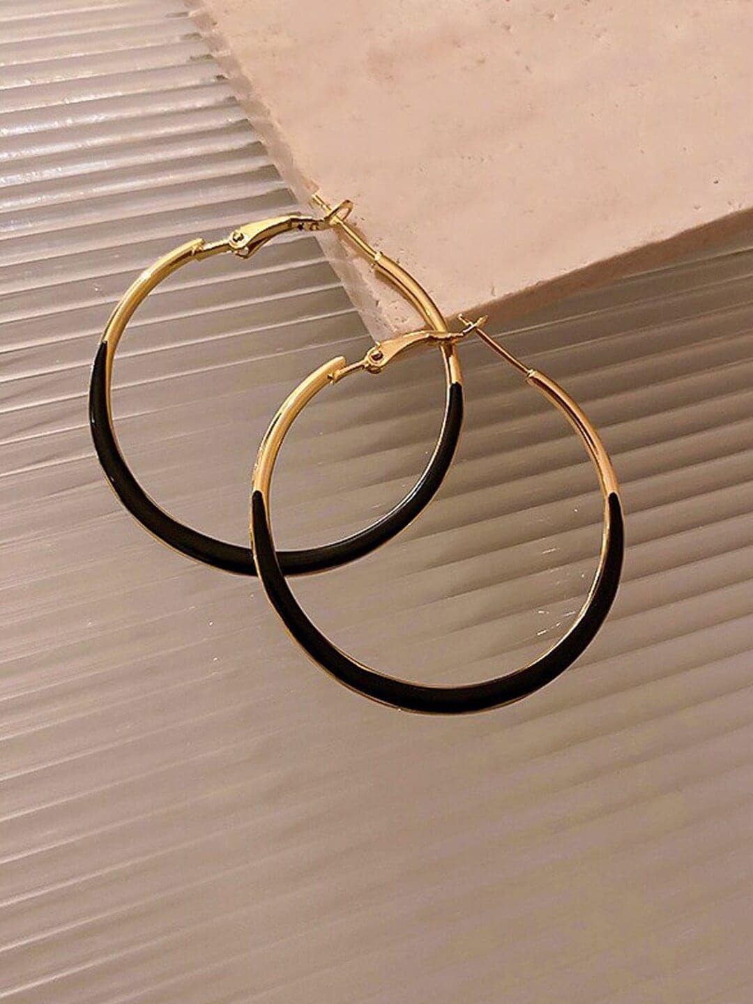 

DressBerry Gold Plated Contemporary Hoop Earrings, Black