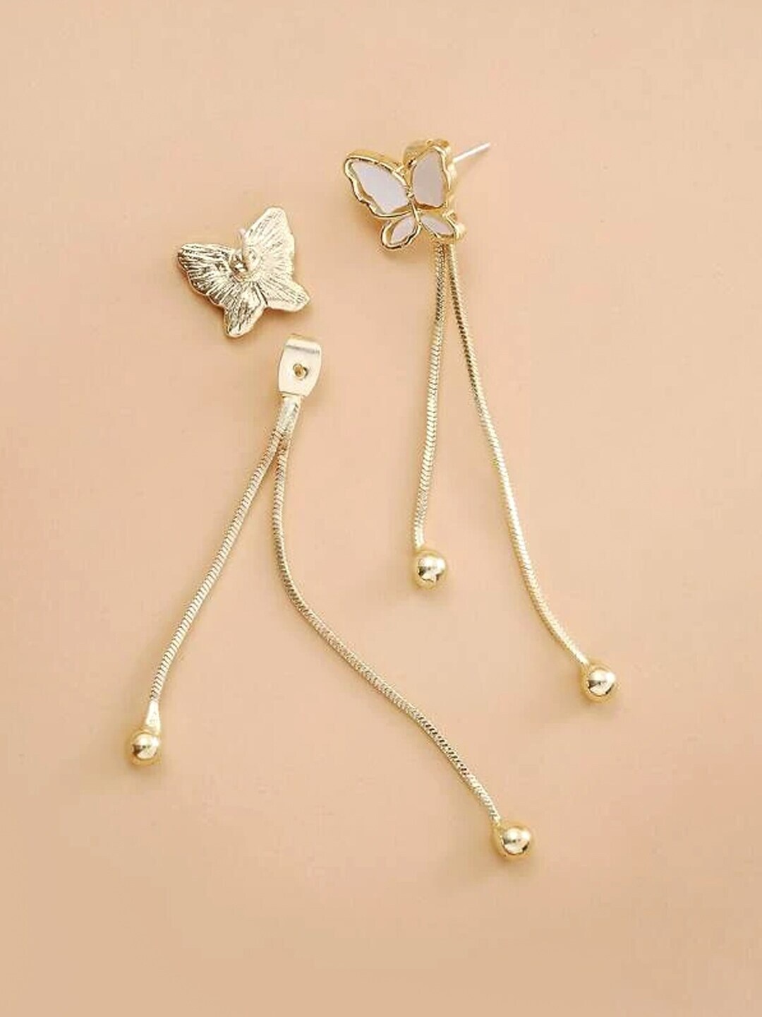 

DressBerry Gold-Plated Contemporary Drop Earrings