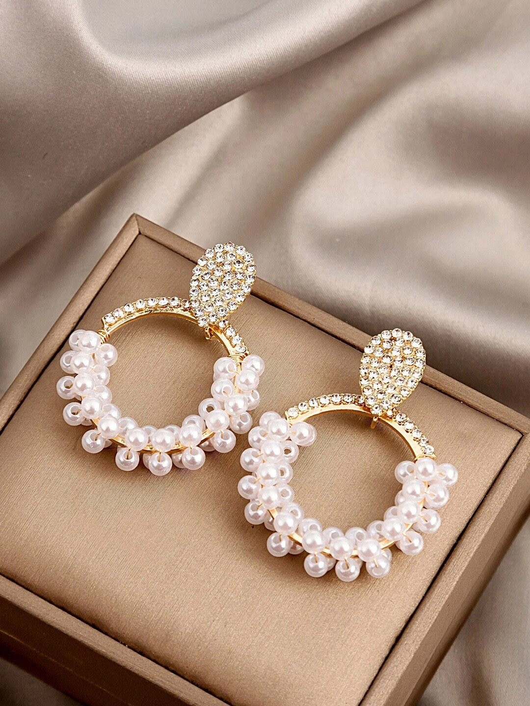 

DressBerry Gold-Toned Gold-Plated Contemporary Drop Earrings