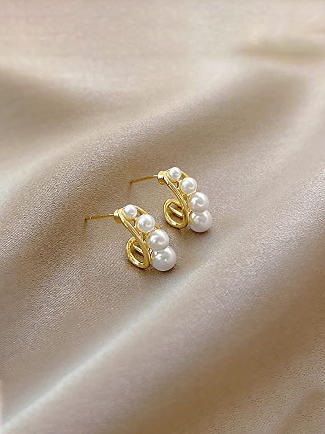 

DressBerry Gold-Toned Gold-Plated Contemporary Studs Earrings