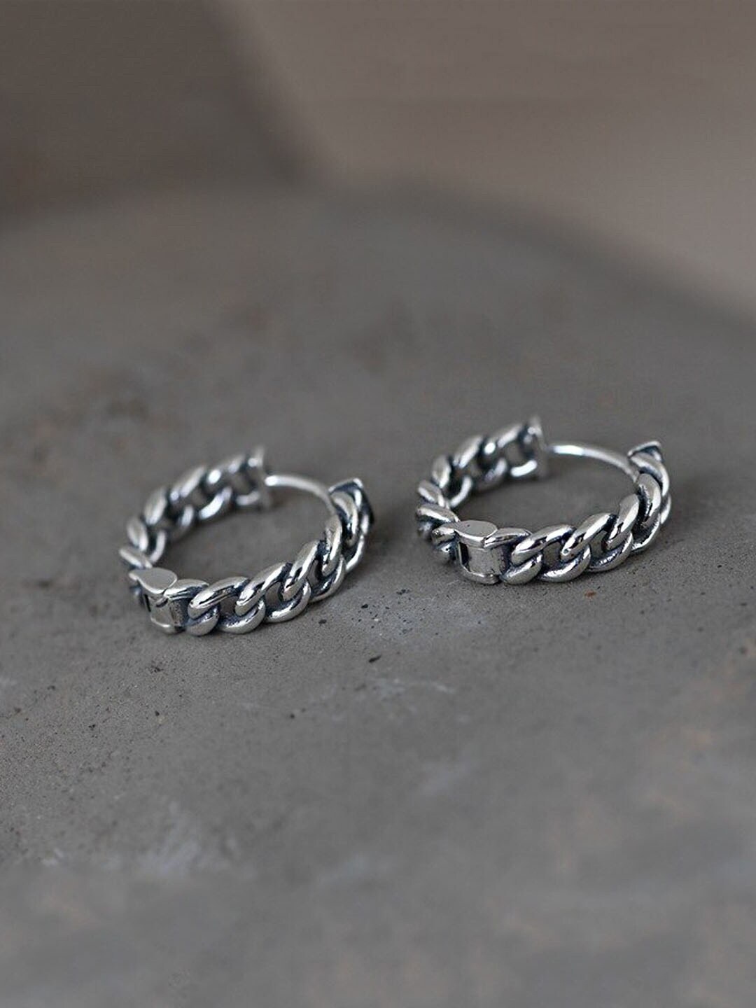 

DressBerry Silver-Toned Stainless Steel Hoop Earrings