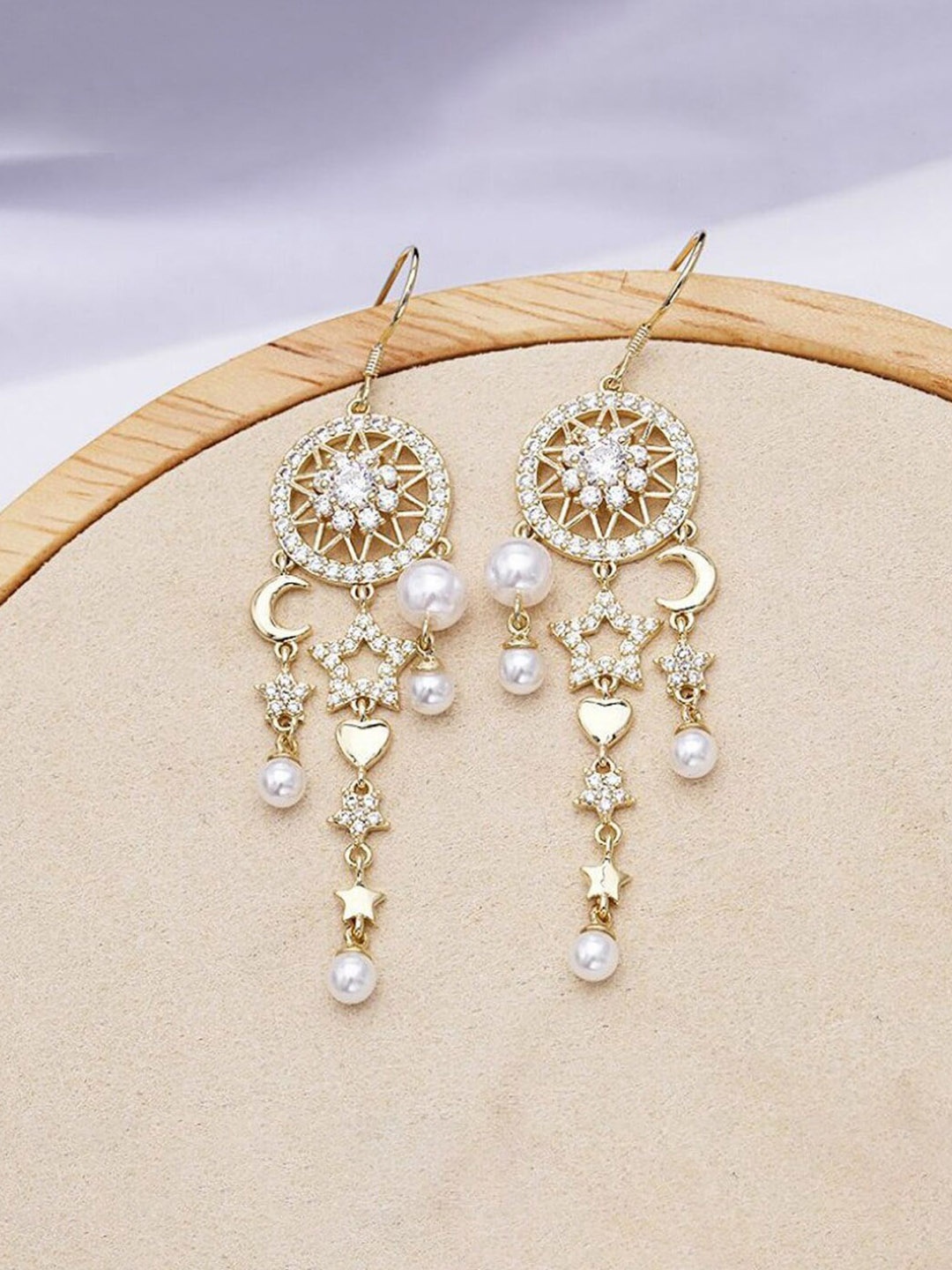 

DressBerry Gold-Toned Gold-Plated Contemporary Drop Earrings