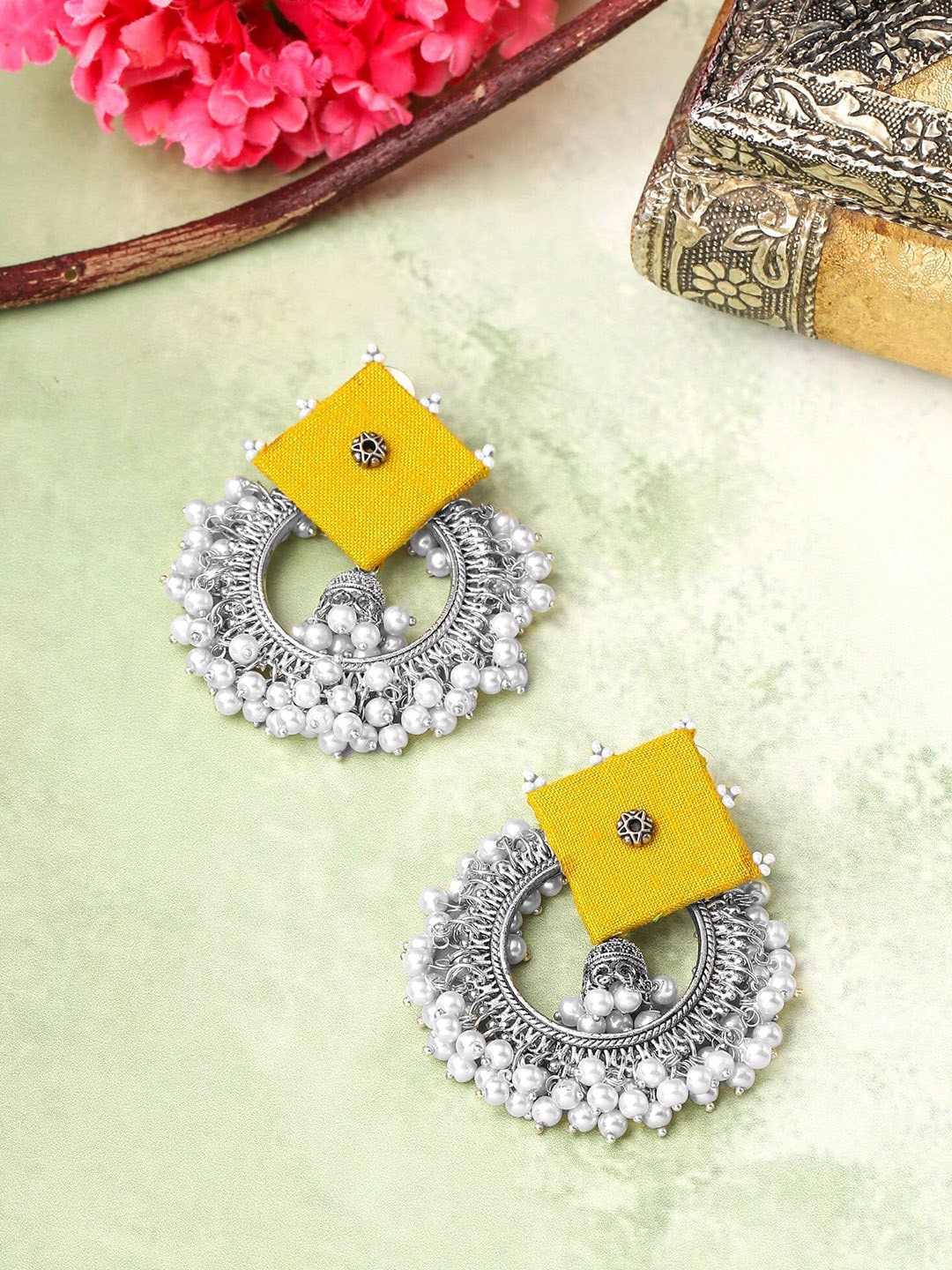 

Sangria Circle Shape Beads-Studded Chandbalis, Silver