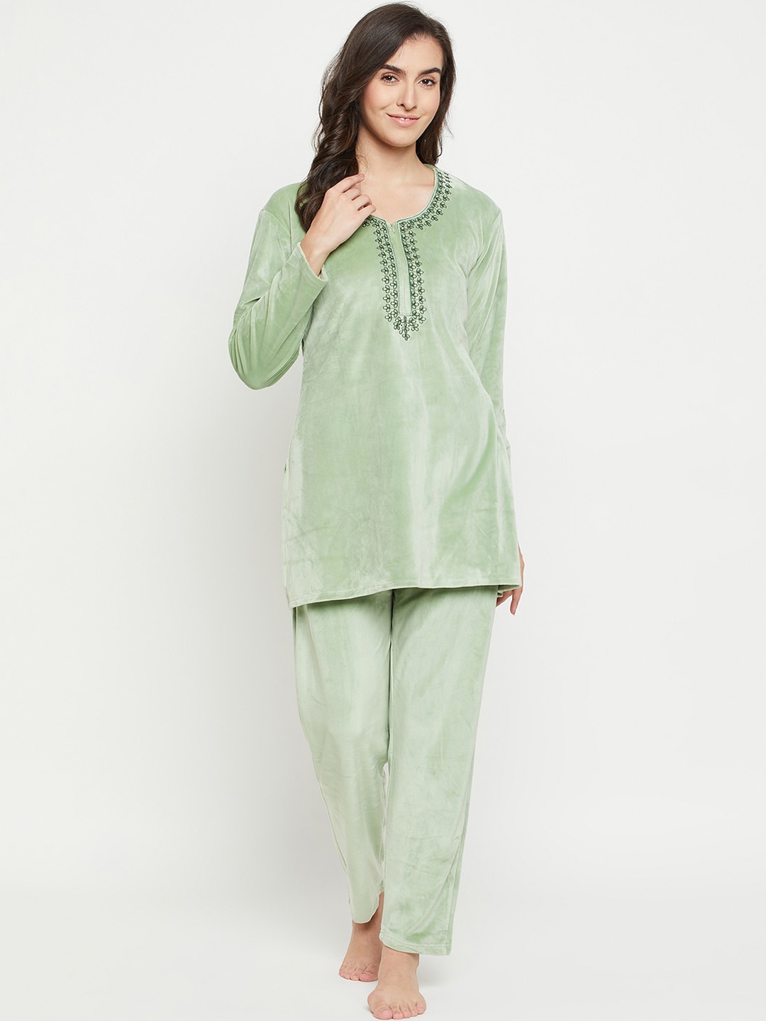 

Camey Floral Embroidered Round Neck Long Sleeves Velvet Kurti & Pyjamas, Green