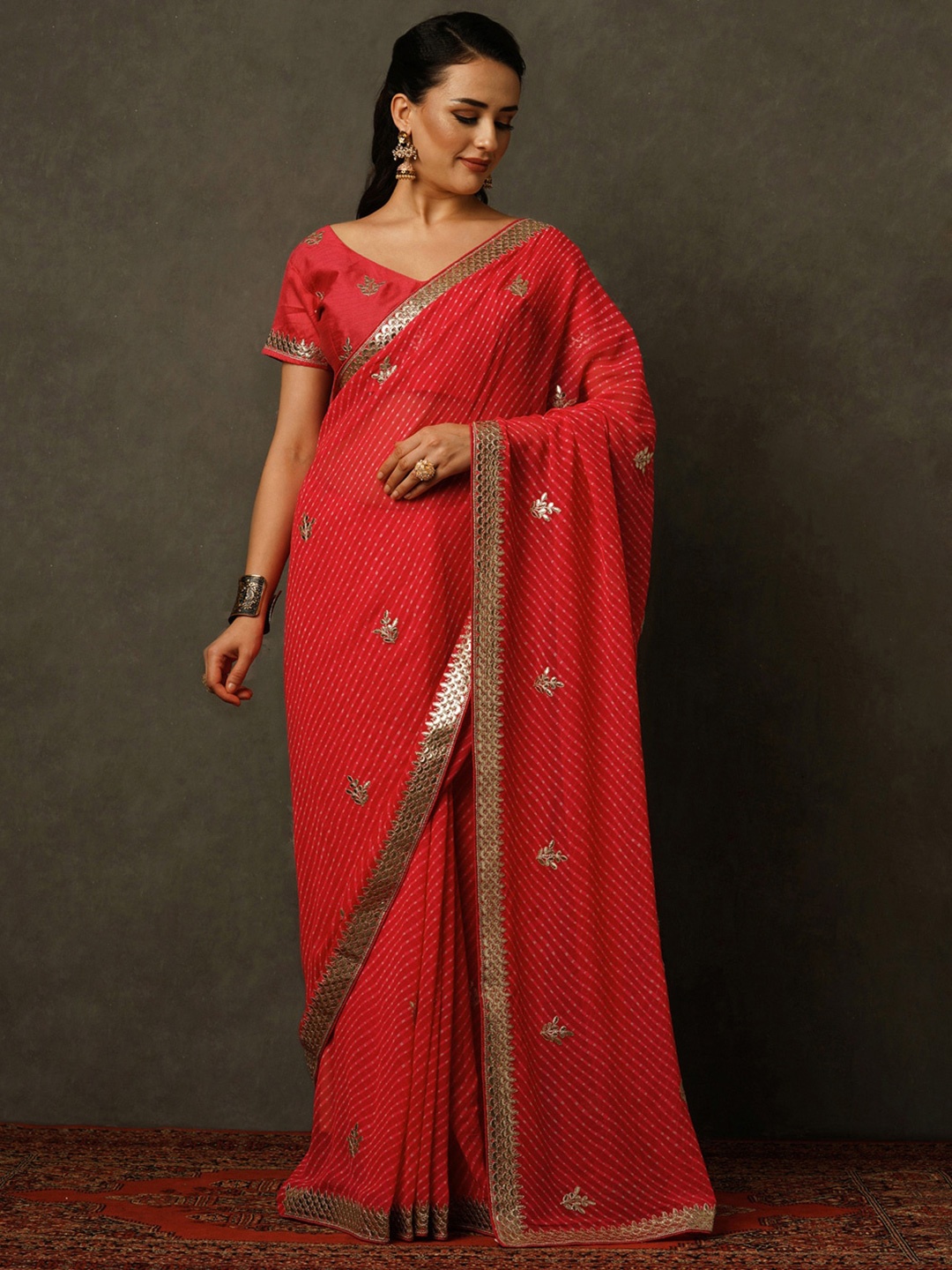 

Mitera Embroidered Poly Georgette Bandhani Saree, Pink