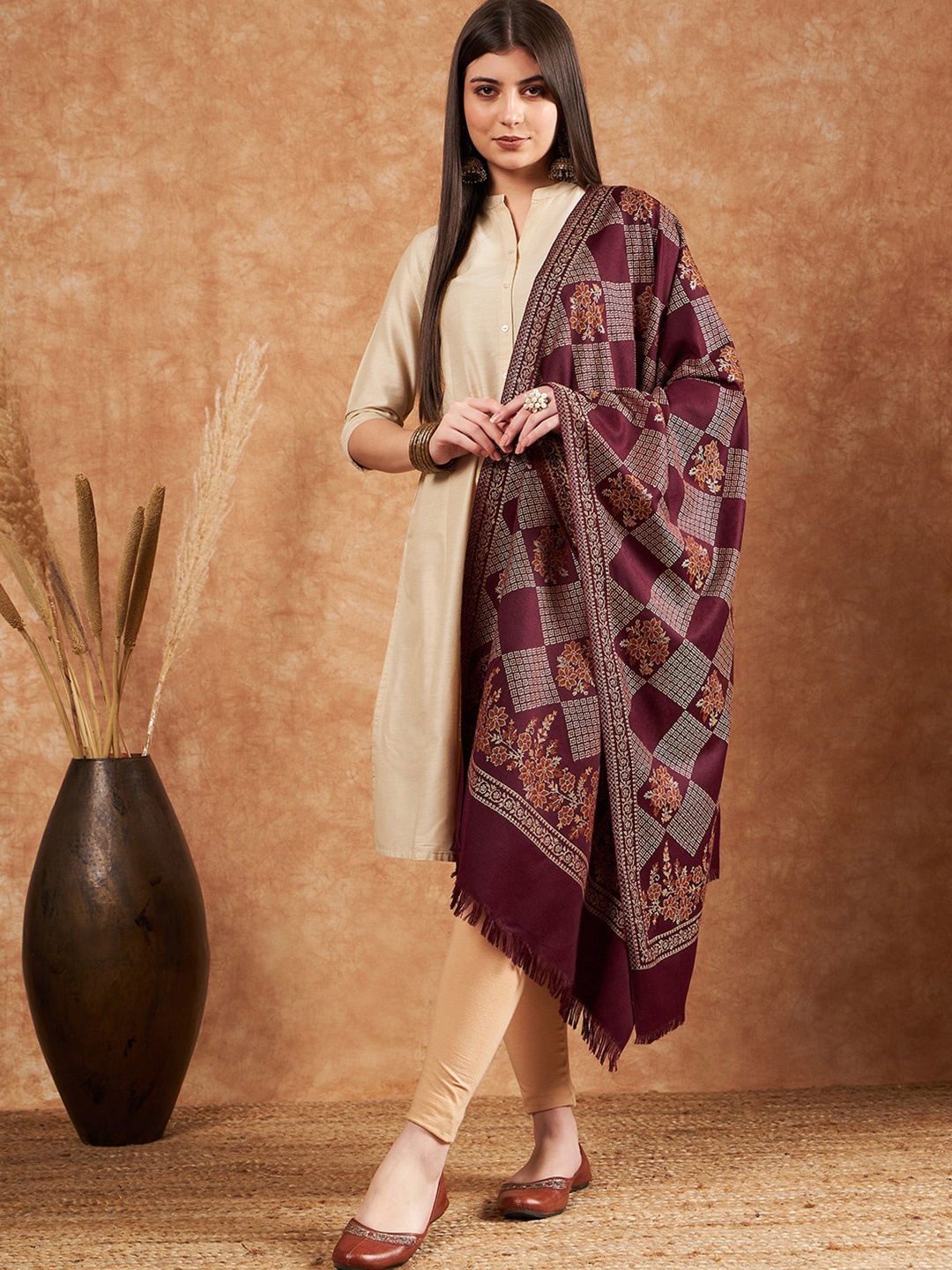 

Sangria Floral Woven Design Woollen Stole, Brown