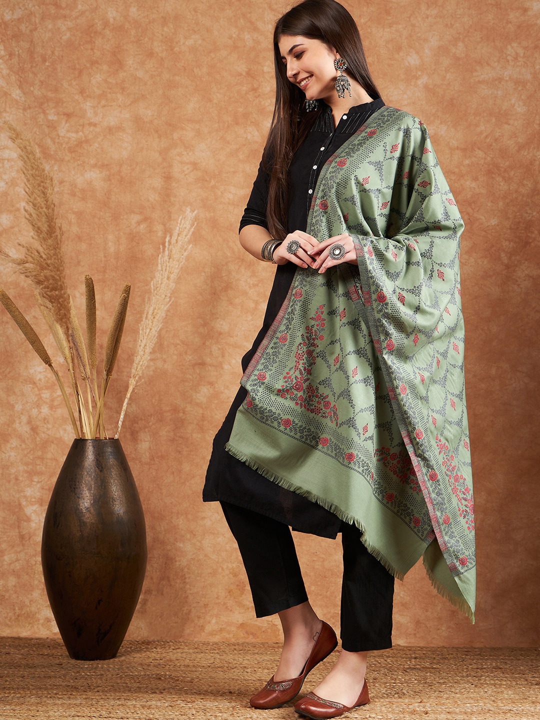 

Sangria Floral Woven-Design Woollen Stole, Green