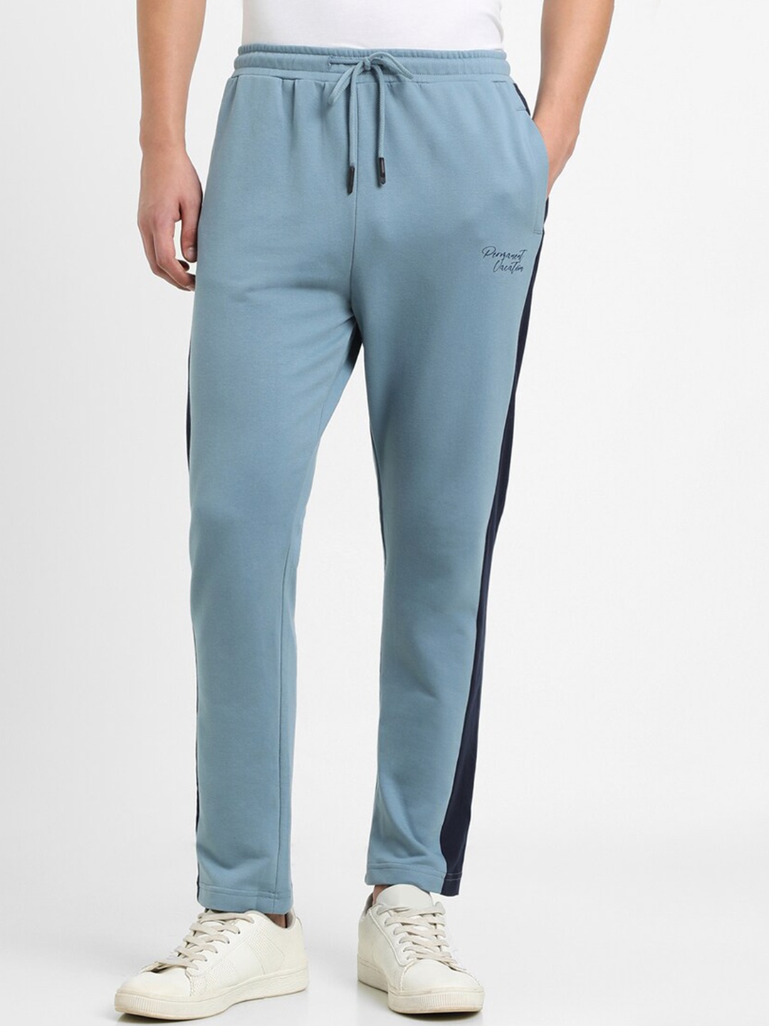 

FOREVER 21 Men Mid-Rise Track Pants, Blue