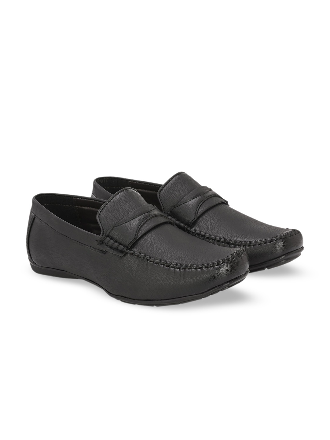 

Vellinto Men Textured Lightweight Penny Loafers, Black