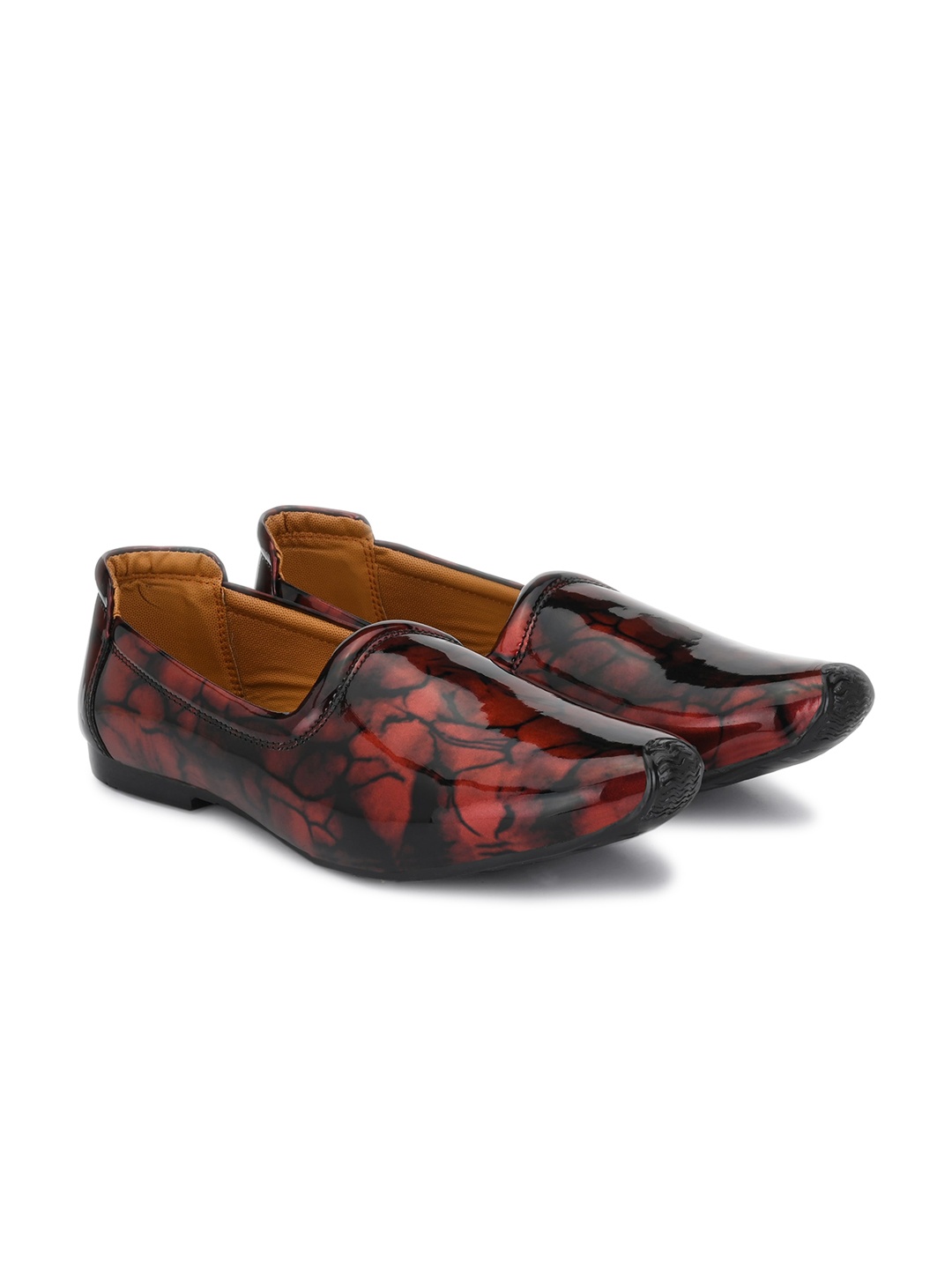 

Vellinto Men Printed Slip-On Loafers, Red