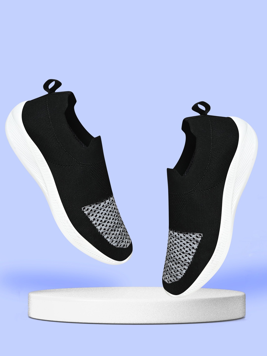 

TPENT Women Black Textured Slip-On Sneakers
