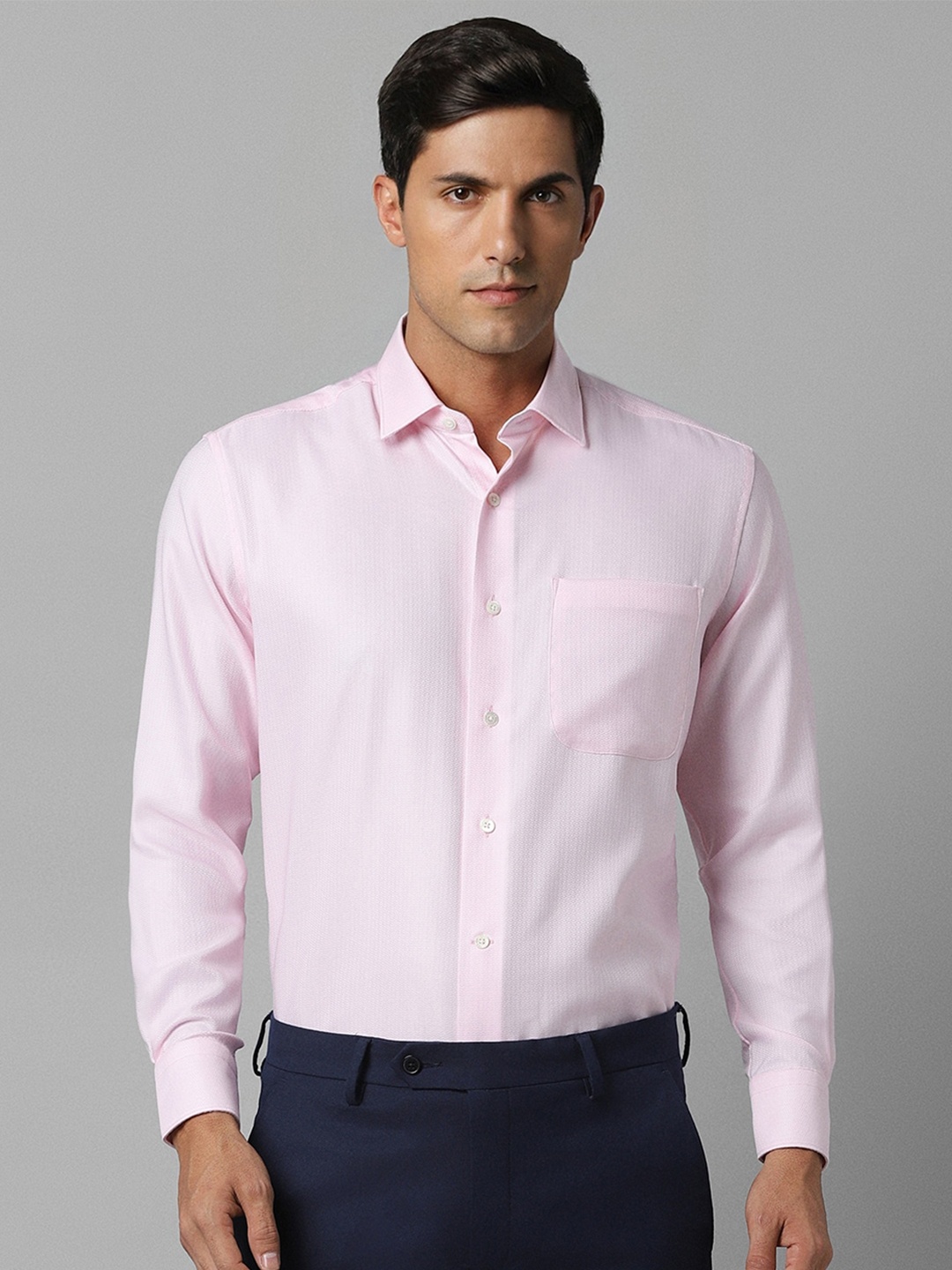 

Luxure by Louis Philippe Spread Collar Formal Shirt, Pink