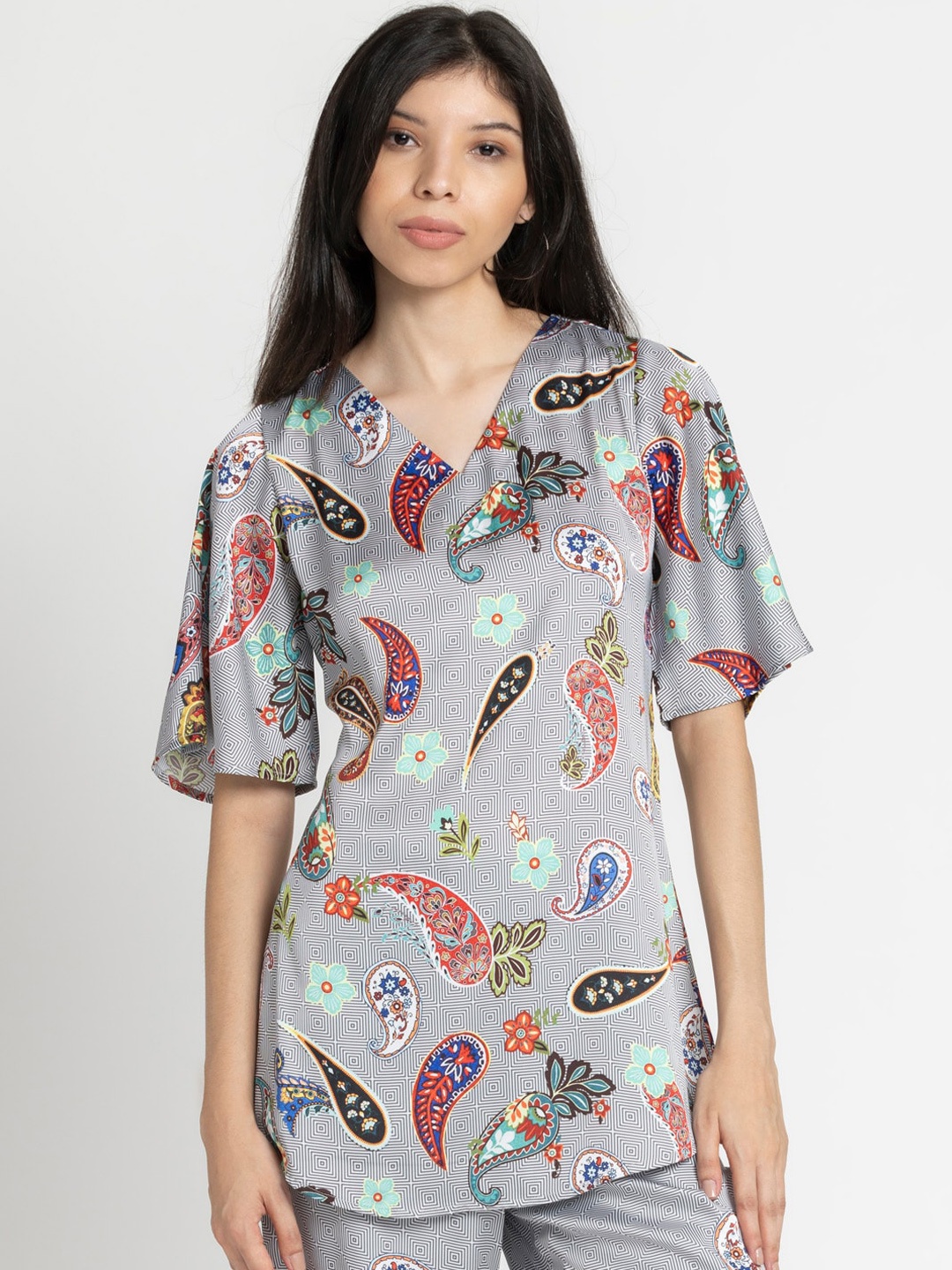 

SHAYE Women Grey Floral Printed Flared Sleeves Thread Work Indie Prints Kurti
