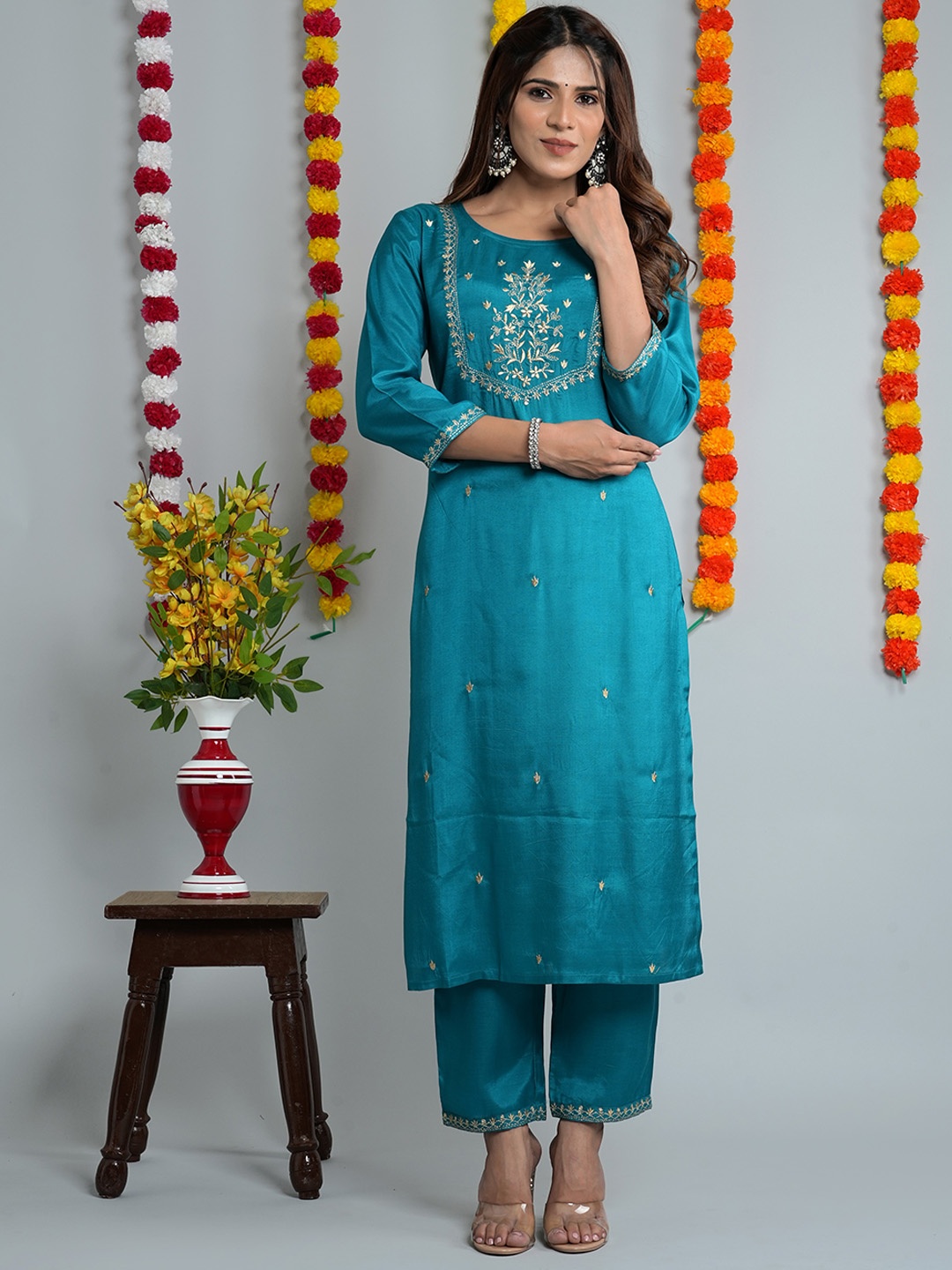 

HERE&NOW Teal Ethnic Motifs Yoke Design Thread Work Kurta with Palazzos