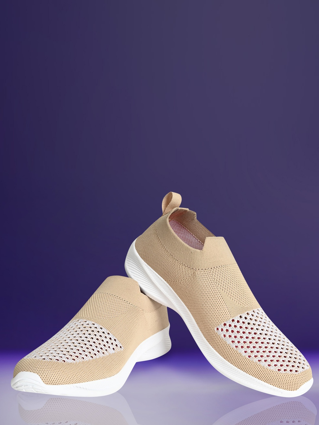 

TPENT Textured Lightweight Slip-On Sneakers, Beige