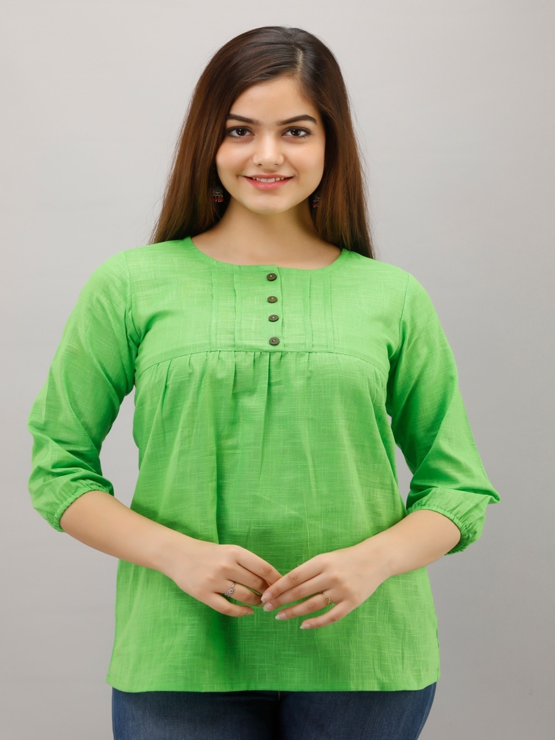 

Maishi Round Neck Pleated Straight Kurti, Green