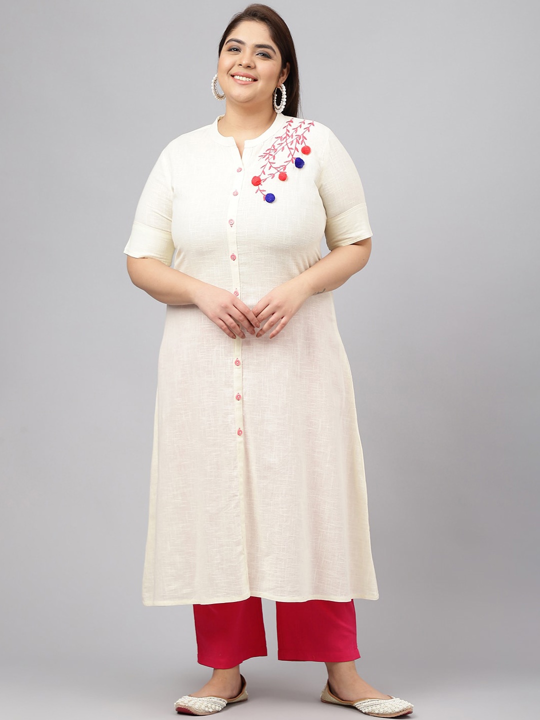 

JAIPUR ATTIRE Plus Size Floral Embroidered Pure Cotton Kurta, Cream
