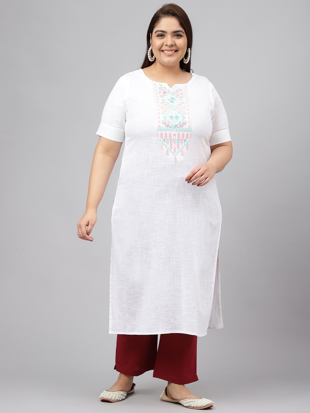 

JAIPUR ATTIRE Plus Size Embroidered Round Neck Mirror Work Kurta, White