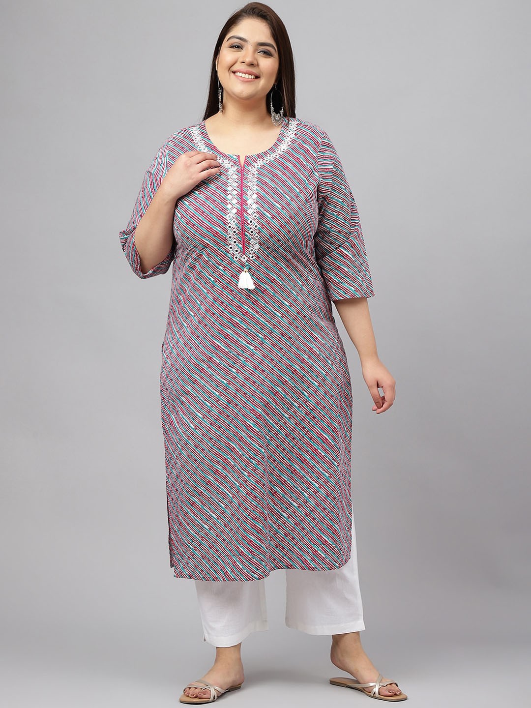 

JAIPUR ATTIRE Plus Size Leheriya Printed Round Neck Mirror Work Cotton Kurta, Blue