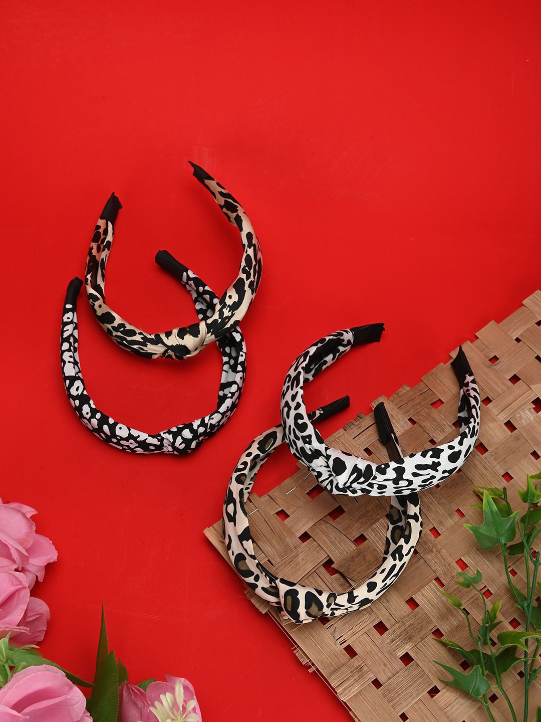 

BuckleUp Set of 4 Printed Knot Detail Hairbands, White