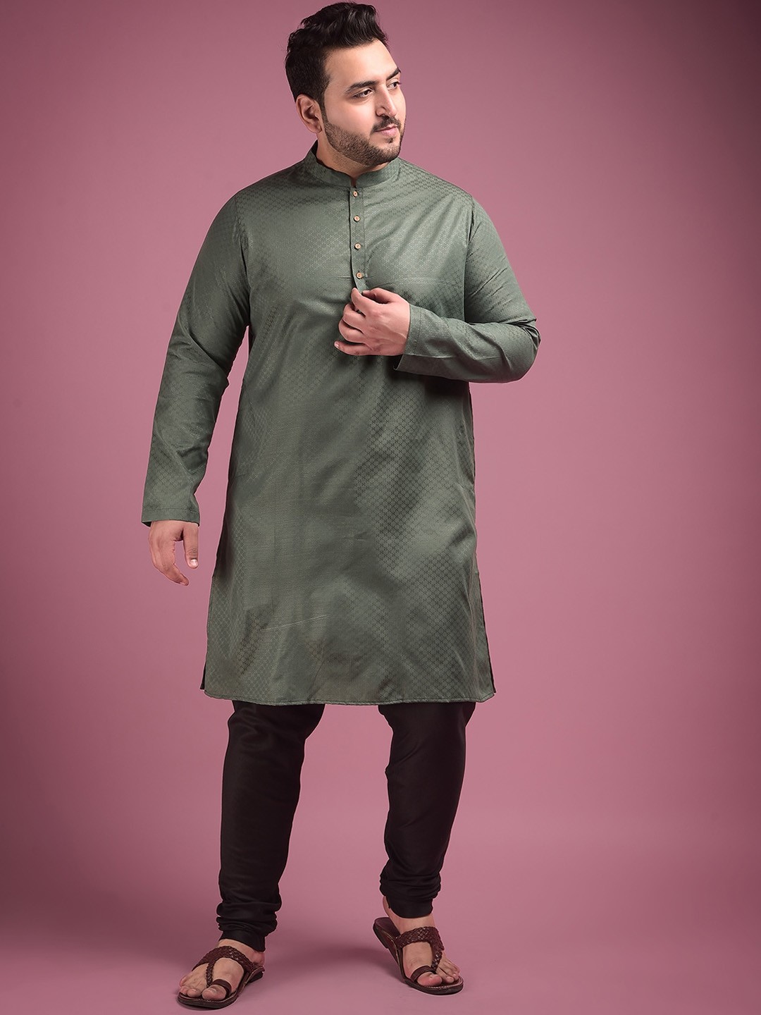 

Sztori Plus Size Woven Designed Mandarin Collar Jacquard Weave Regular Kurta Set, Green