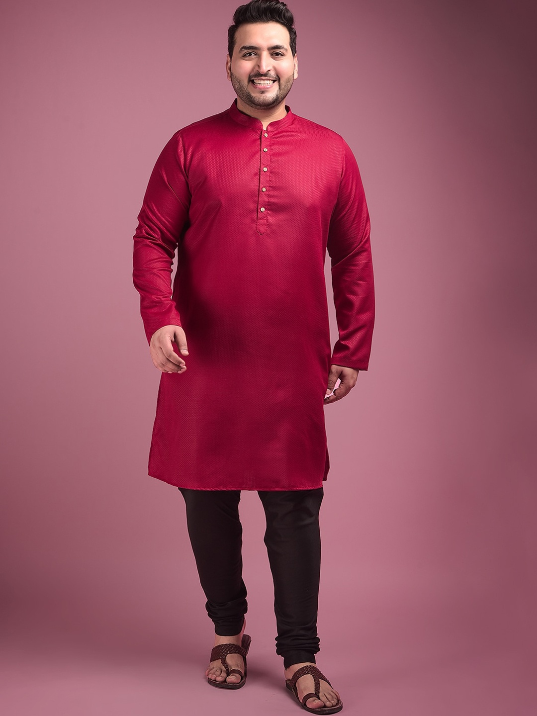 

Sztori Plus Size Woven Designed Mandarin Collar Jacquard Weave Regular Kurta Set, Maroon