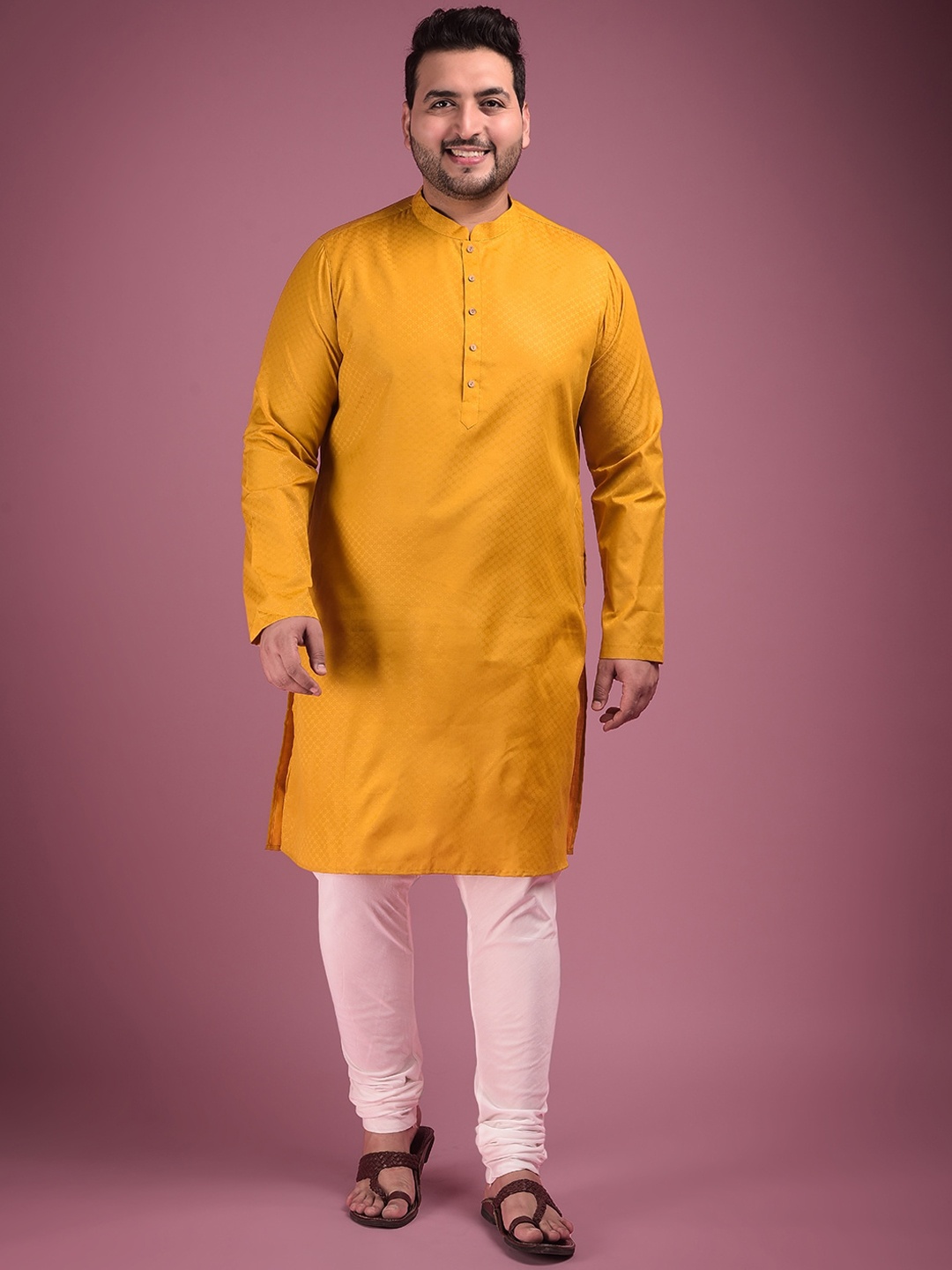 

Sztori Plus Size Woven Designed Mandarin Collar Jacquard Weave Regular Kurta Set, Yellow