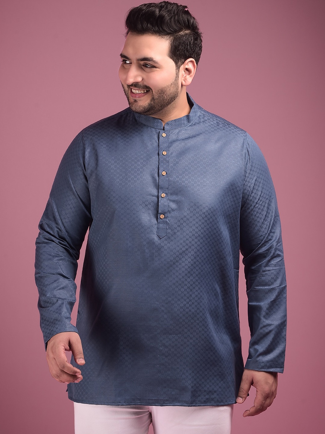 

Sztori Plus Size Woven Design Jacquard Straight Kurta, Navy blue