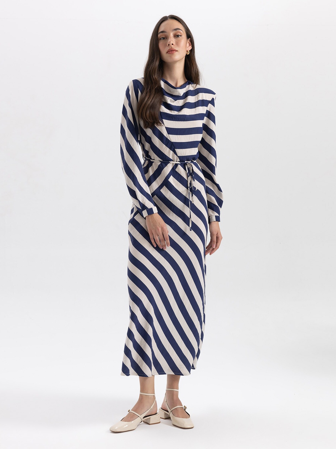 

DeFacto Striped Cuffed Sleeves A-Line Midi Dress With Belt, Blue