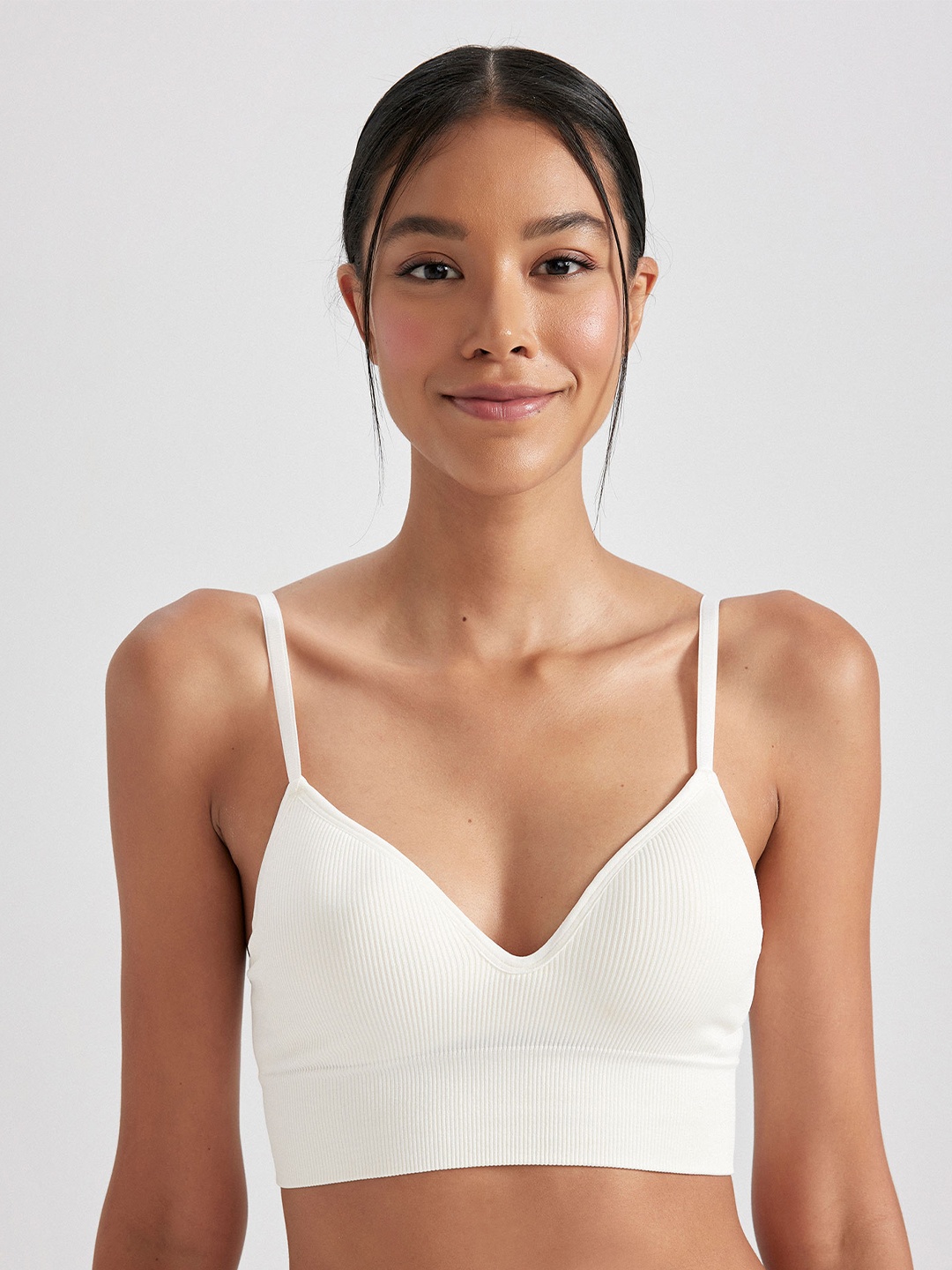 

DeFacto Self Design Full Coverage Lightly Padded Everyday Bra With All Day Comfort, White