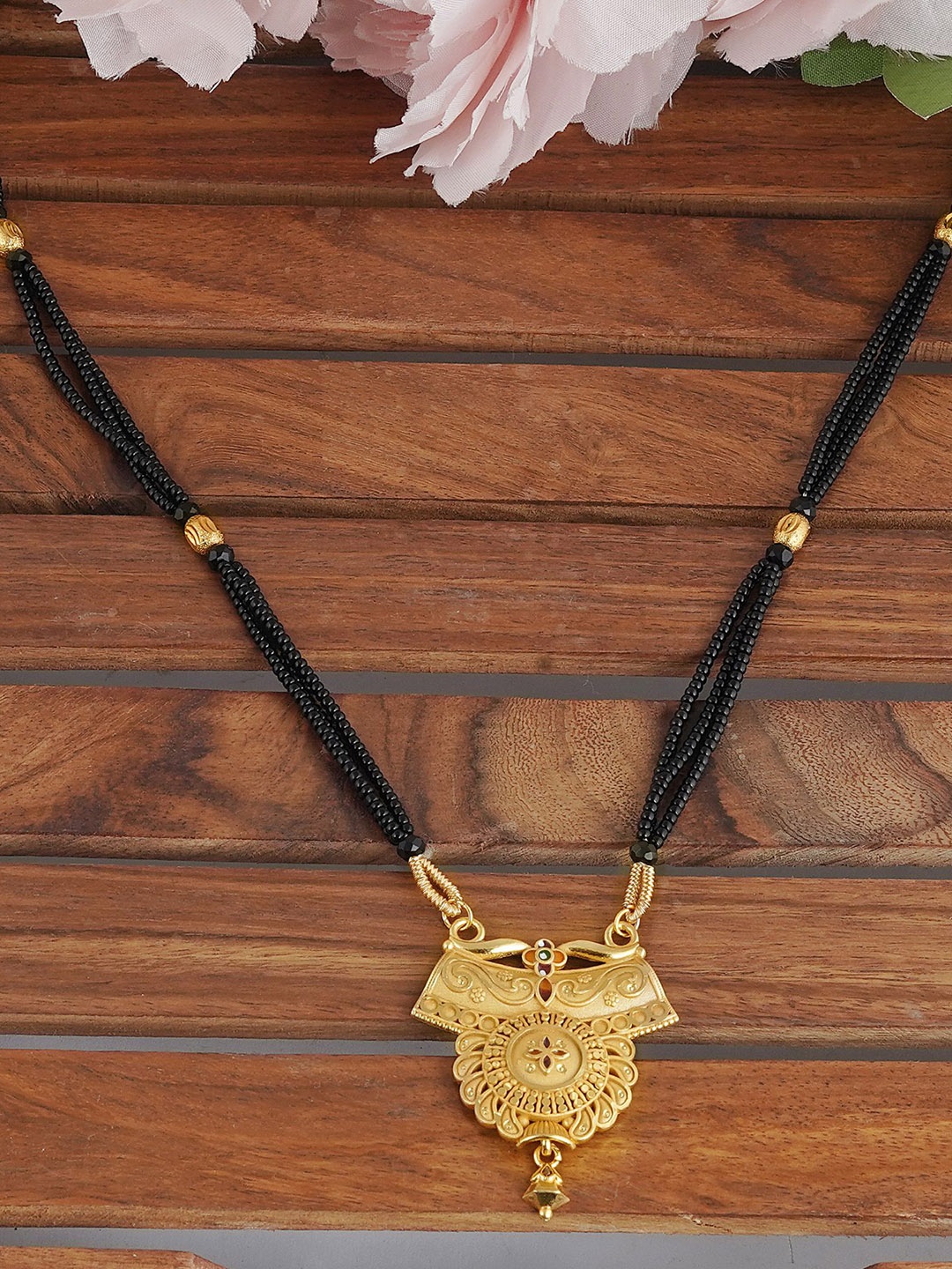 

MANSIYAORANGE Gold-Plated Beaded Mangalsutra