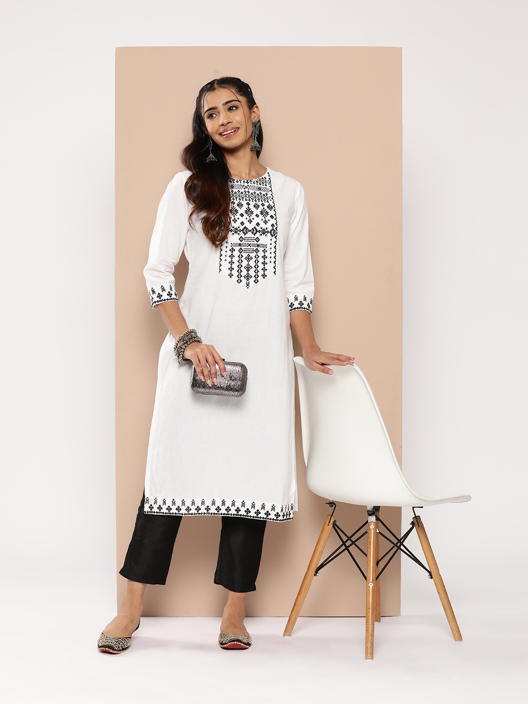 

HERE&NOW Embroidered Pure Linen Kurta, White