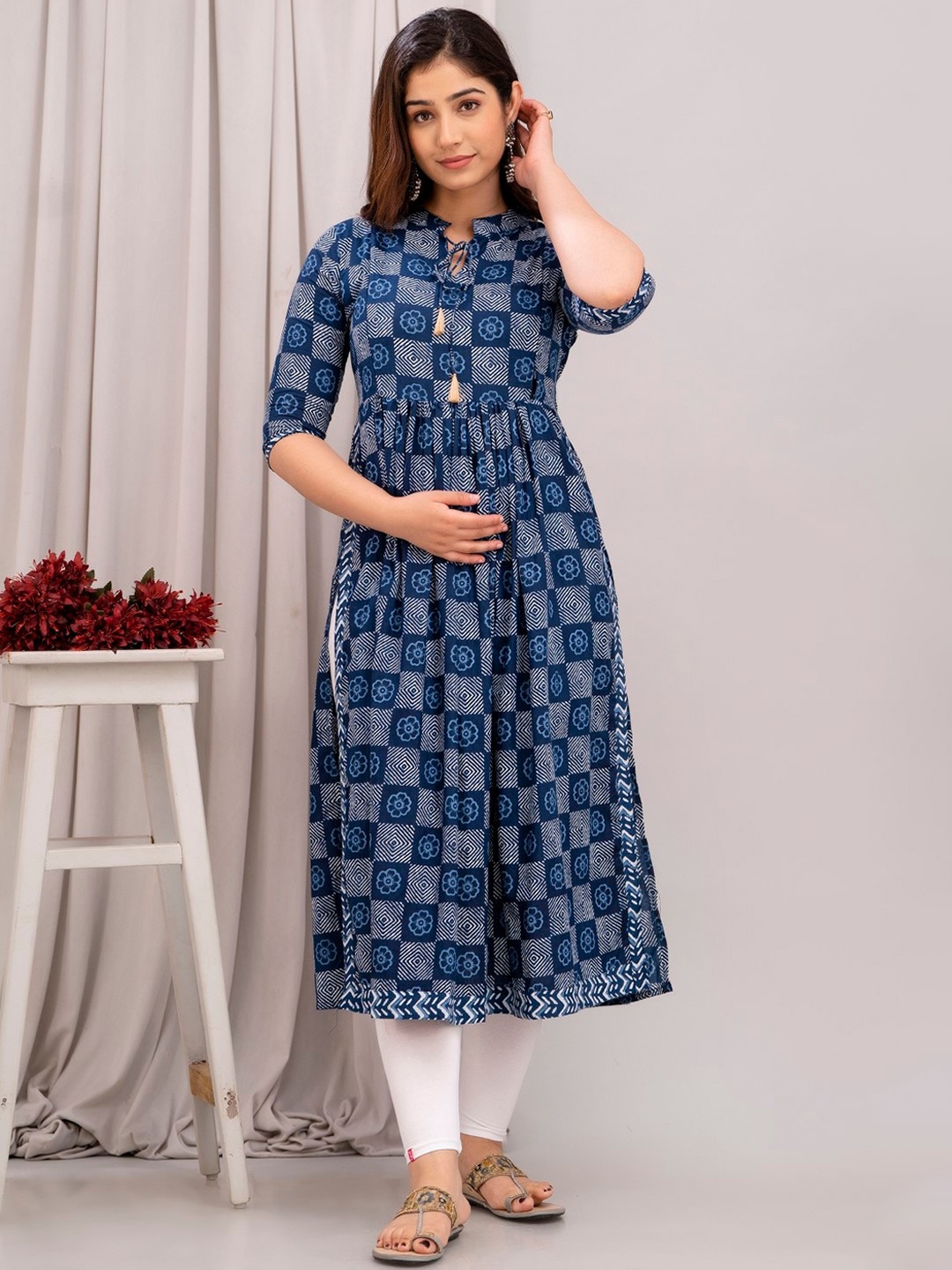 

Henal Ethnic Motifs Printed Tie-Up Neck Cotton Maternity Anarkali Kurta, Blue