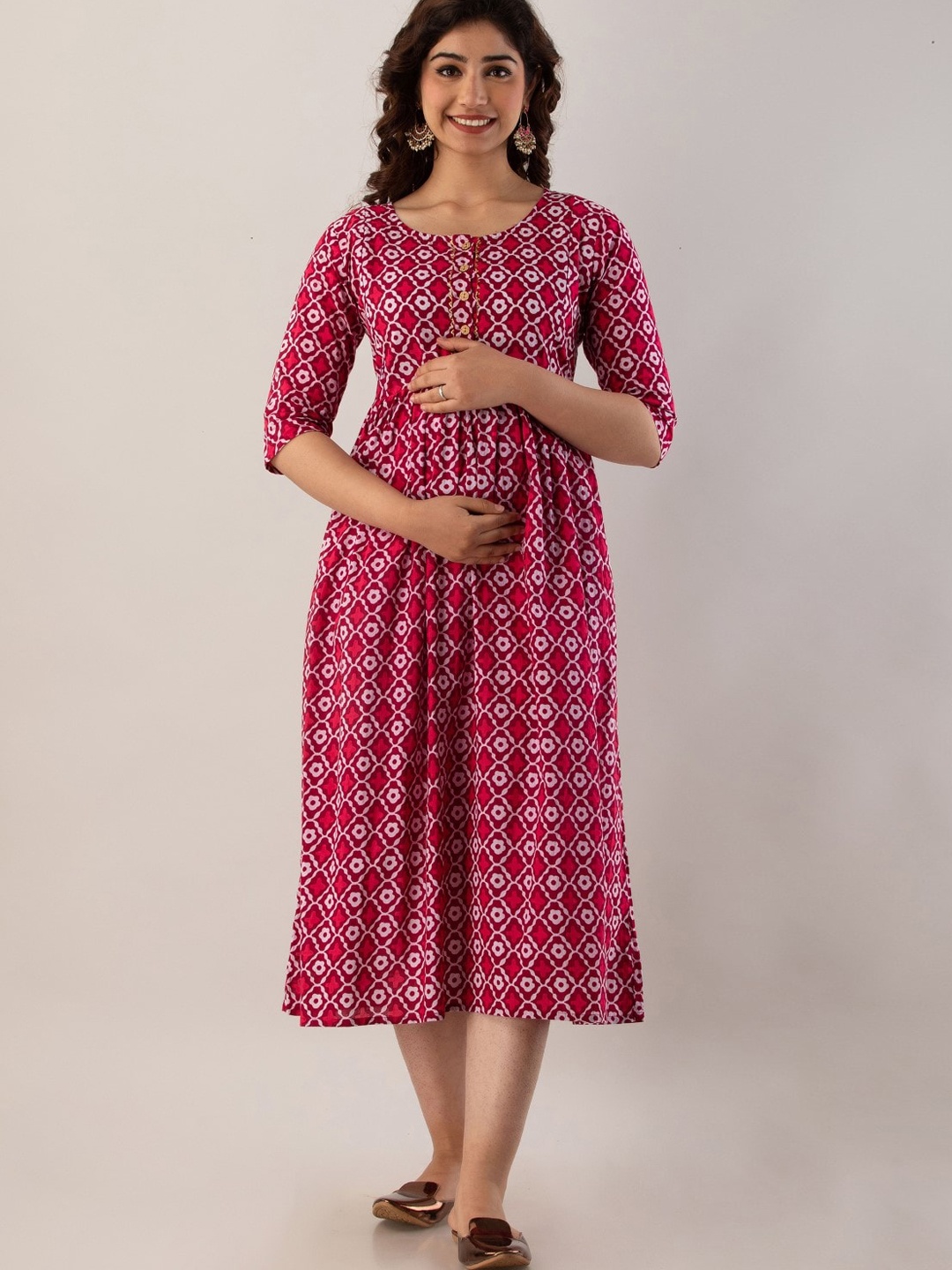 

Henal Ethnic Motifs Printed Gotta Patti Cotton Maternity Fit and Flare Ethnic Dresses, Red