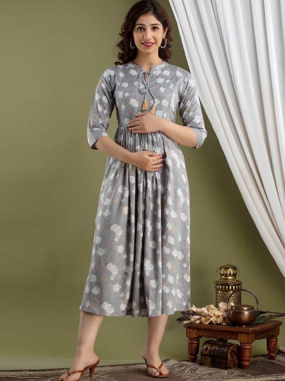 

Henal Floral Printed Tie-Up Neck Cotton Maternity Fit and Flare Ethnic Dresses, Grey