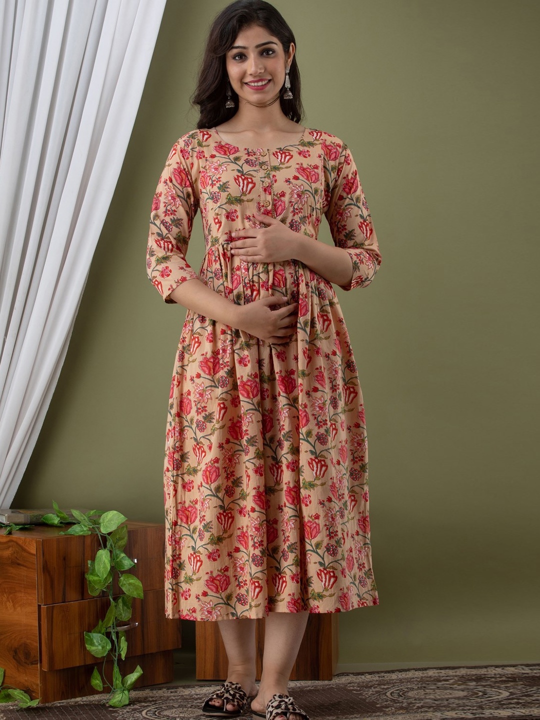 

Henal Floral Printed Maternity A-Line Ethnic Dress, Beige